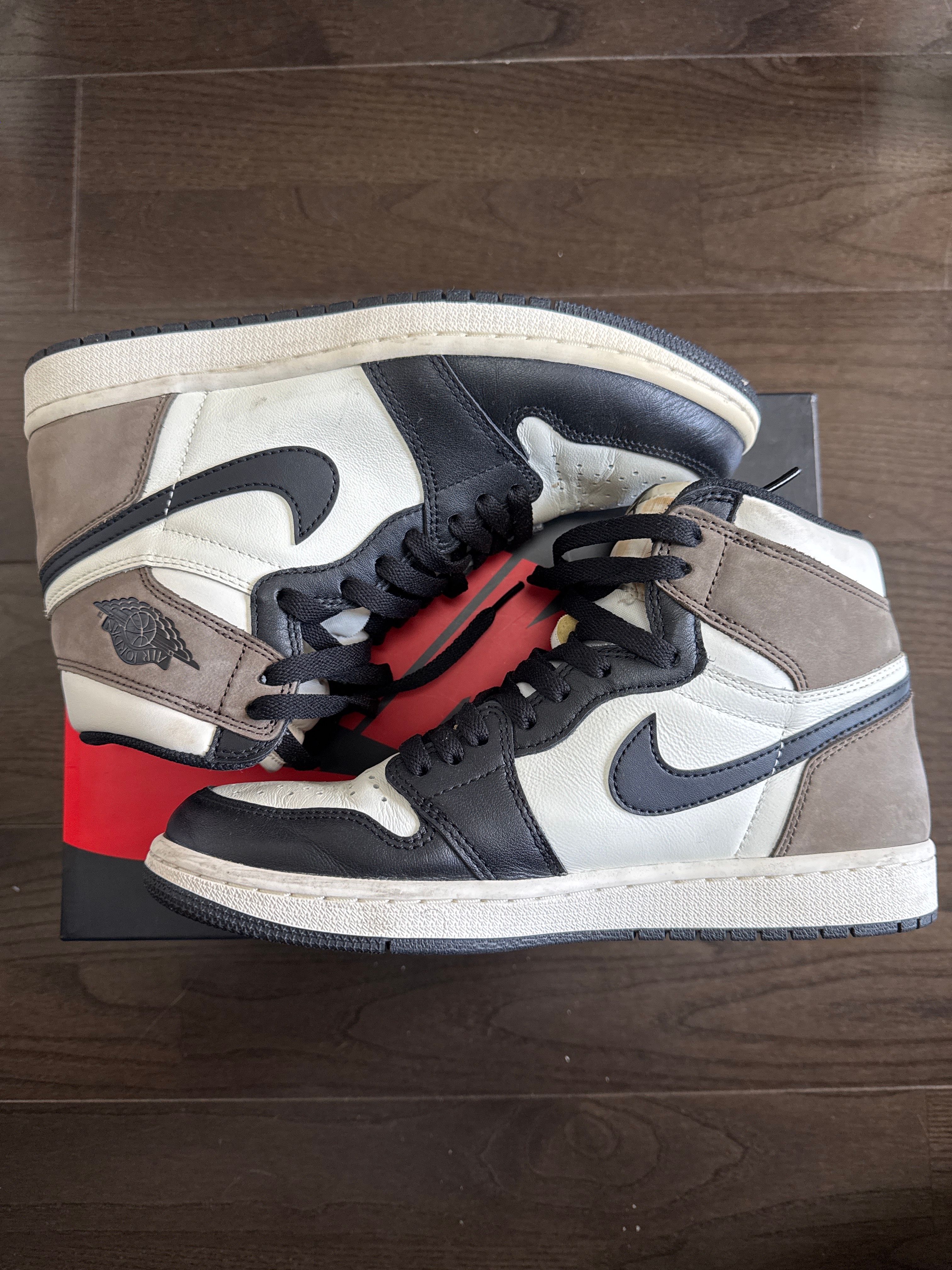 Nike Air Jordan 1 High OG "Sail/Dark Mocha/Black"