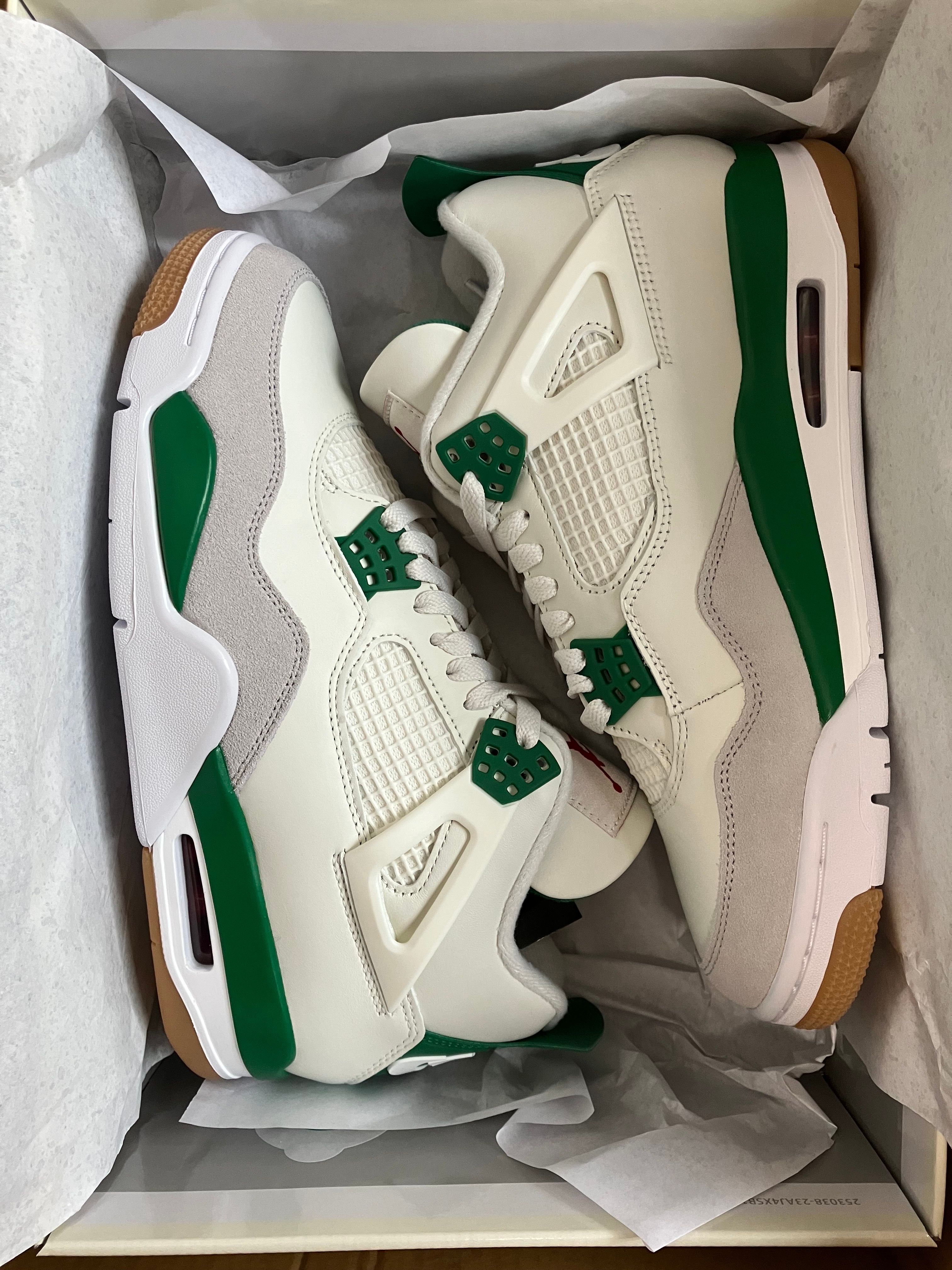 Nike SB × Air Jordan 4 Retro SP "Pine Green"