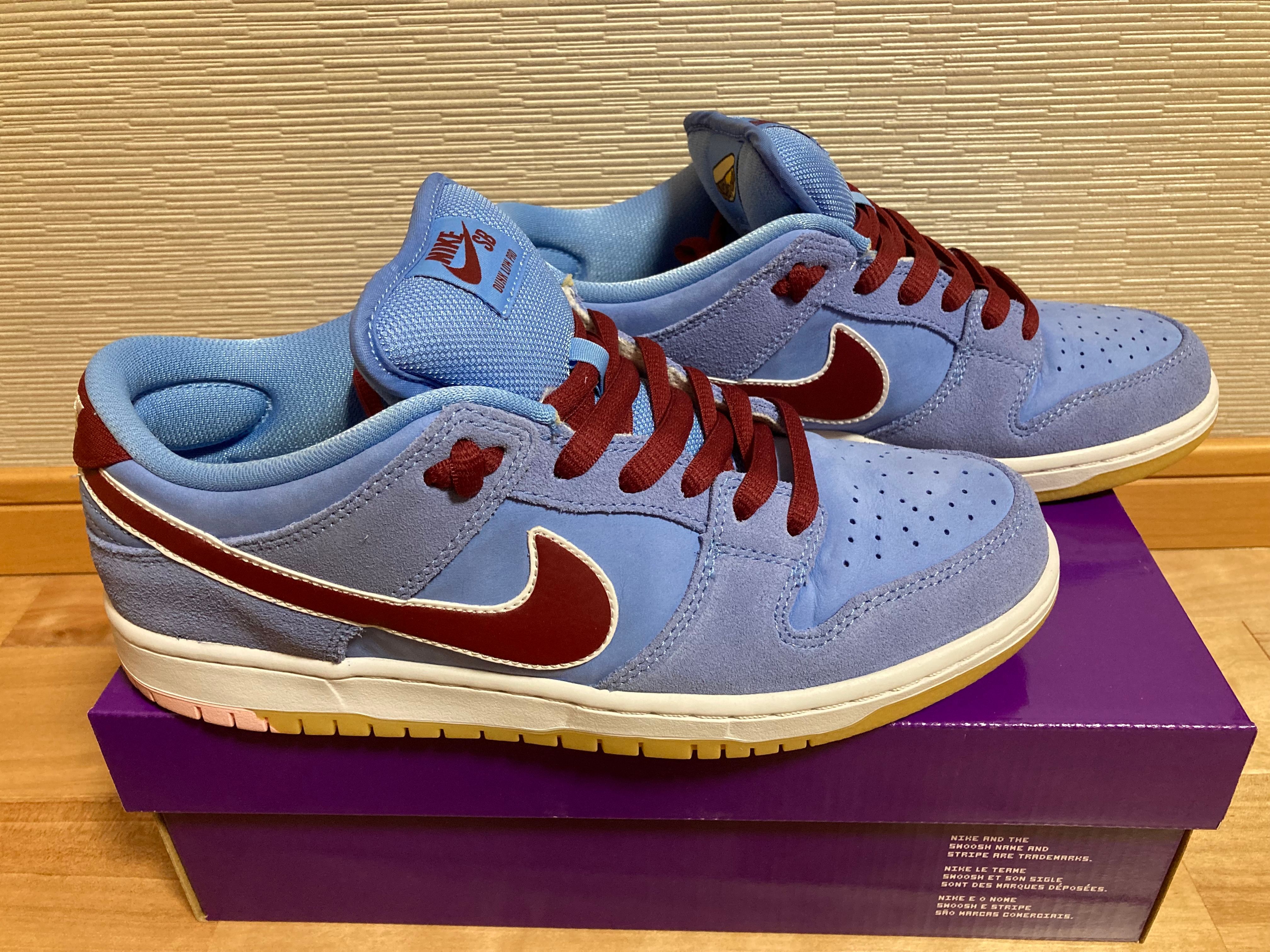 Nike SB Dunk Low Pro "Philadelphia Phillies/Valor Blue and Team Maroon"