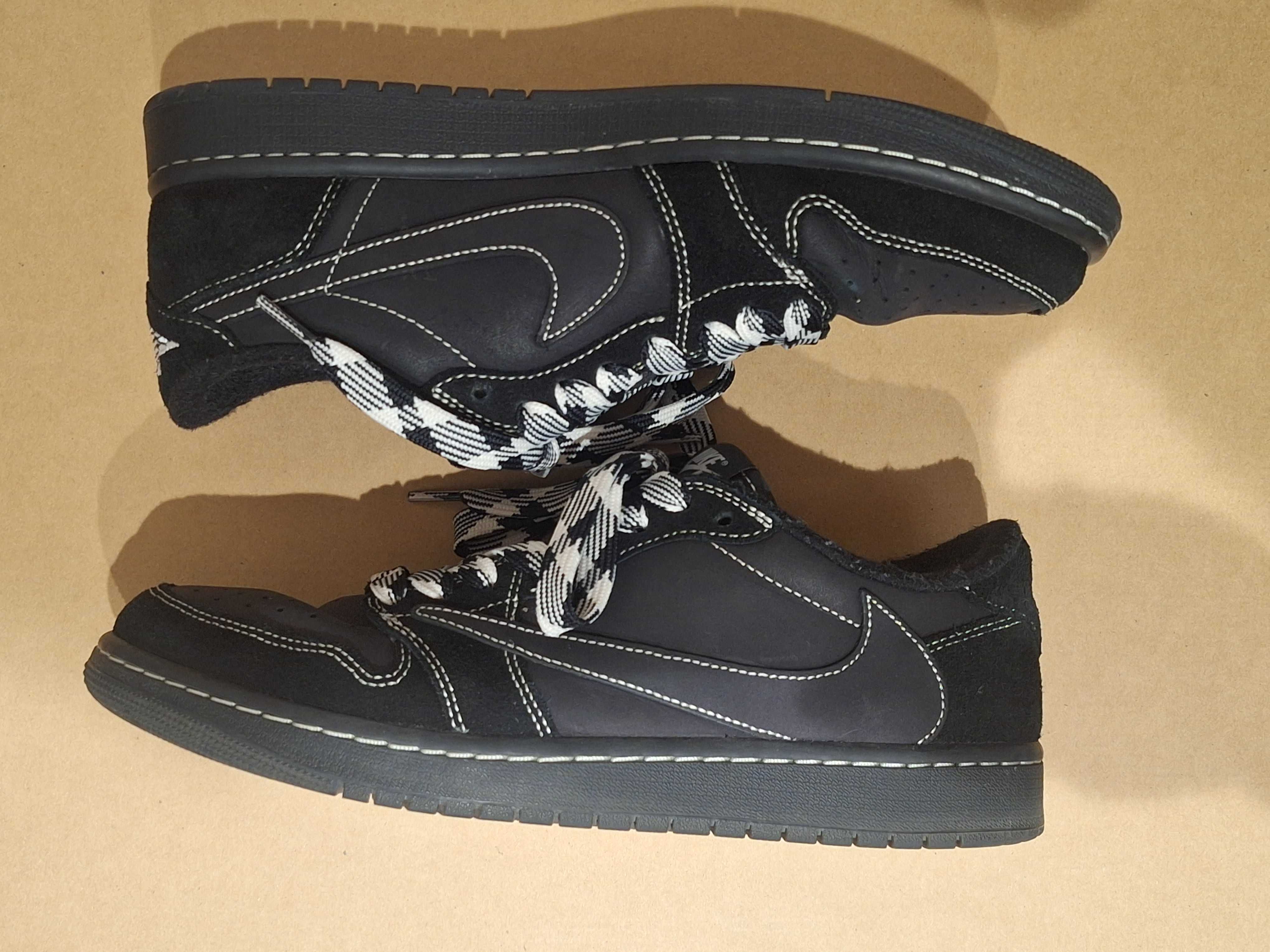 Travis Scott × Nike Air Jordan 1 Low OG SP "Black Phantom"