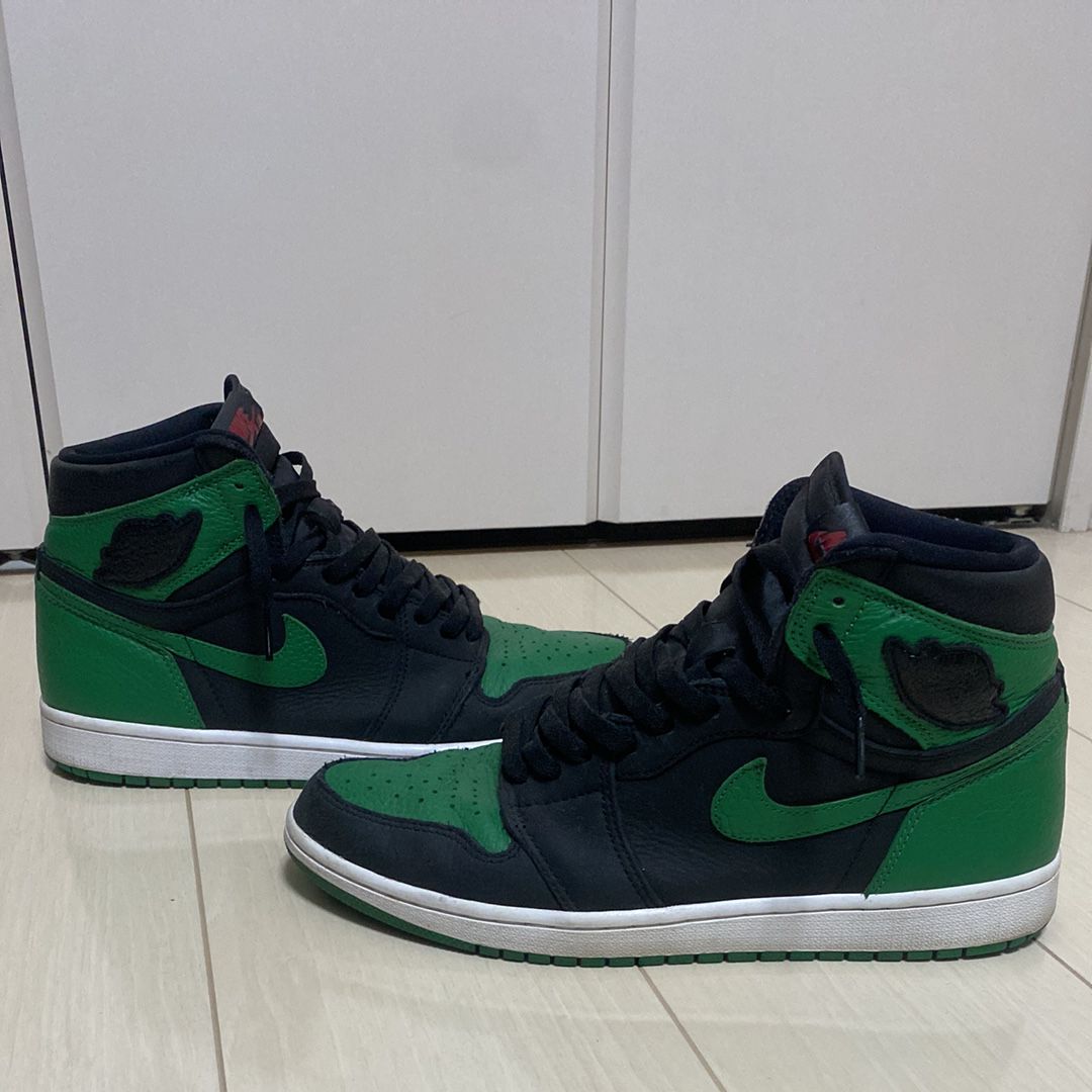 Nike Air Jordan 1 Retro High OG "Black/Pine Green" (2020)      