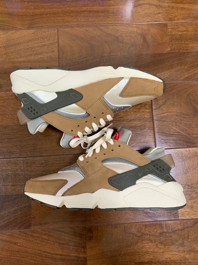 Stussy × Nike Air Huarache "Desert Oak"