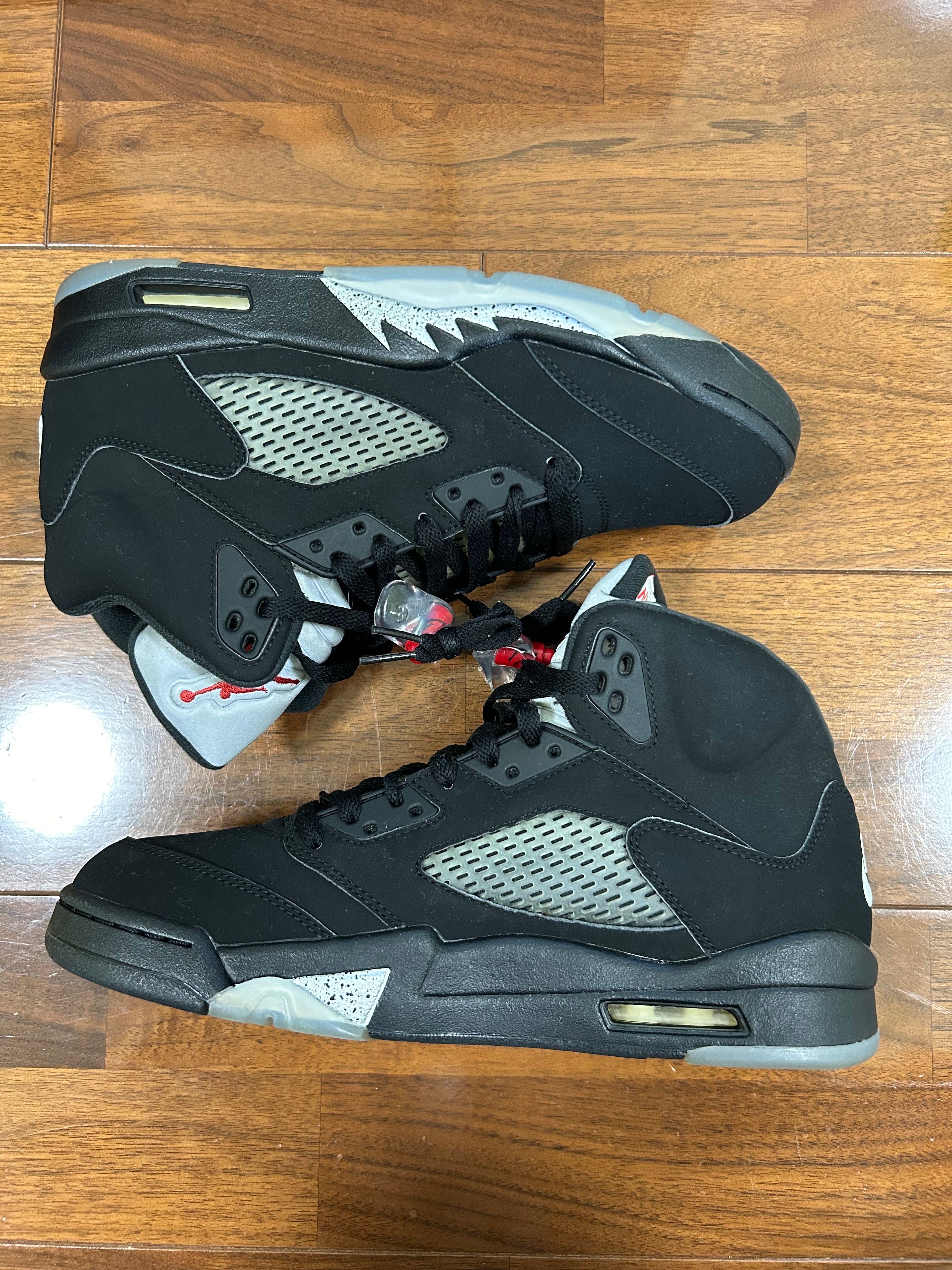 Nike Air Jordan 5 Retro OG "Black/Fire Red/Metallic Silver/White" (2016)