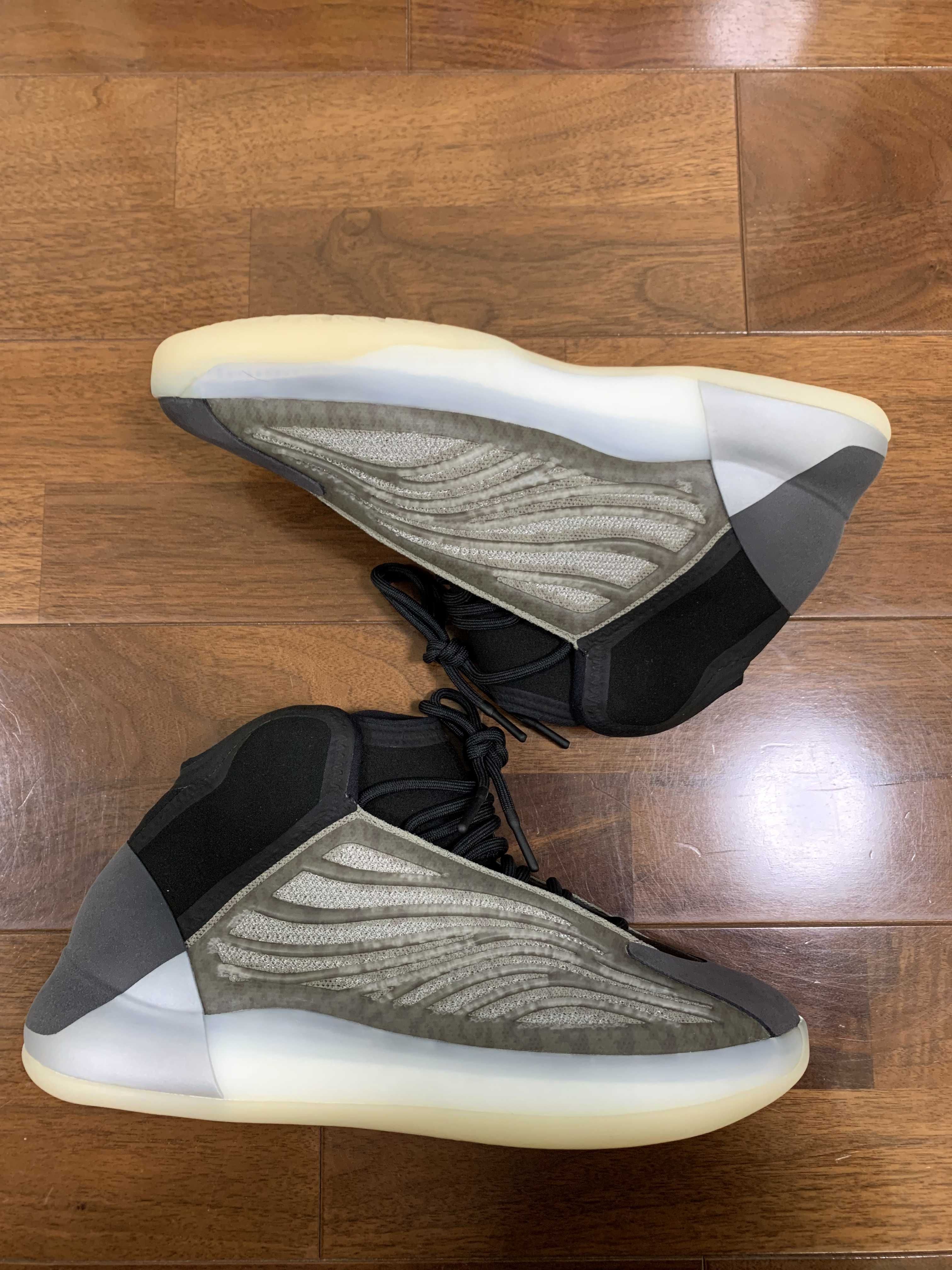 adidas YEEZY Quantum "Barium"