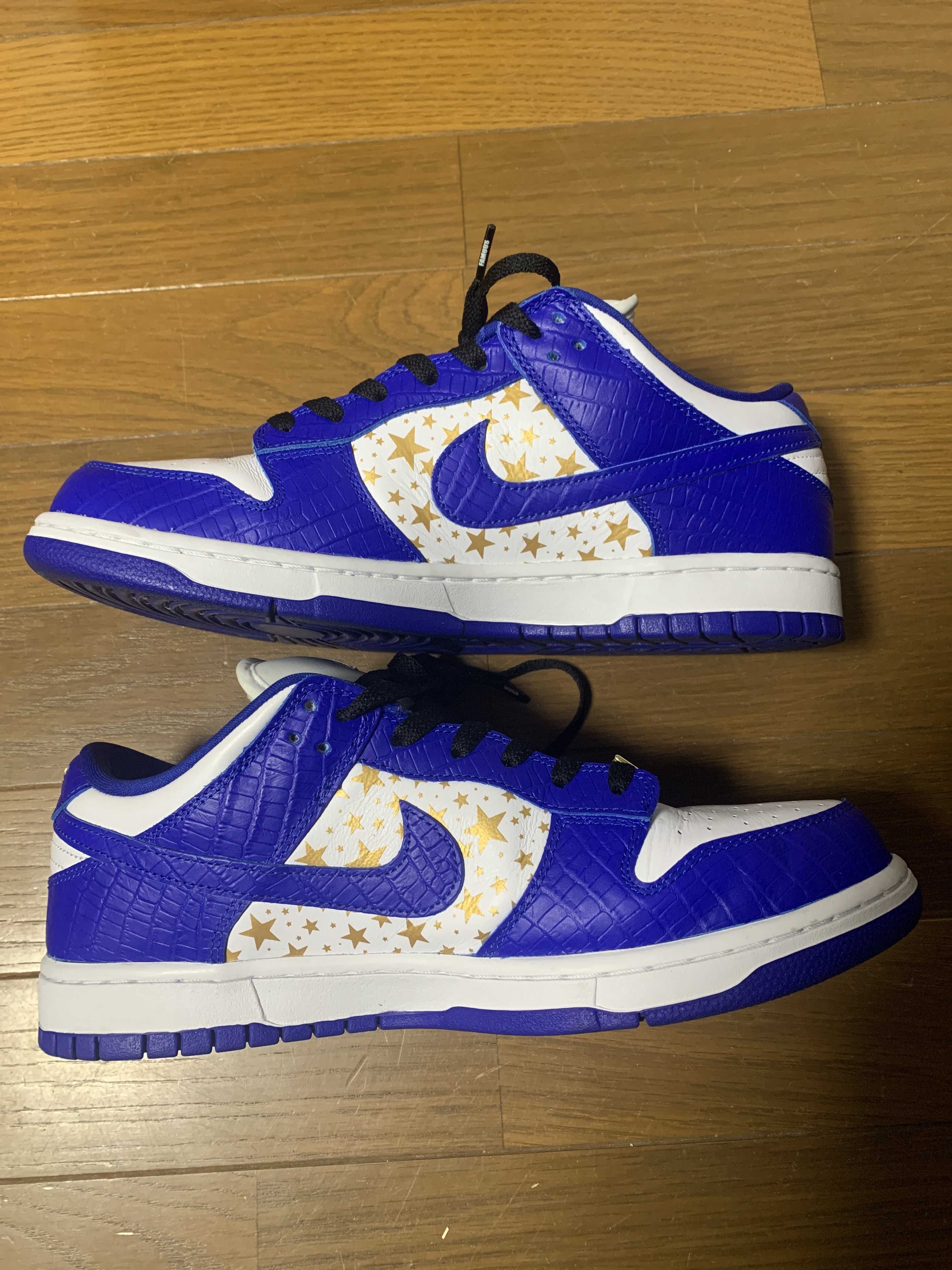 Supreme × Nike SB Dunk Low OG QS Gold Stars "White/Hyper Blue"