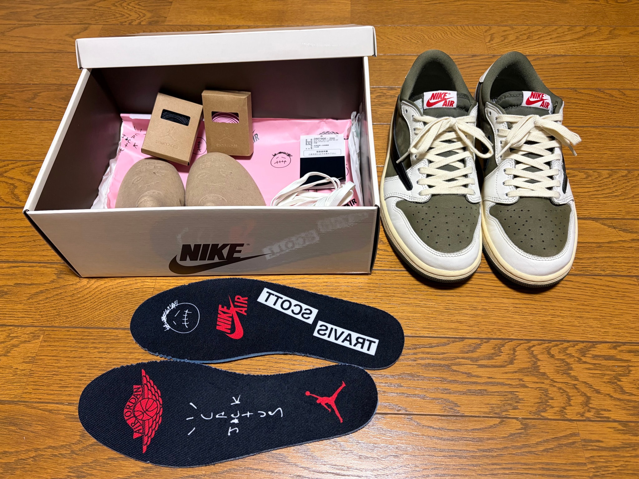 Travis Scott × Nike Air Jordan 1 Low OG SP "Reverse Olive"