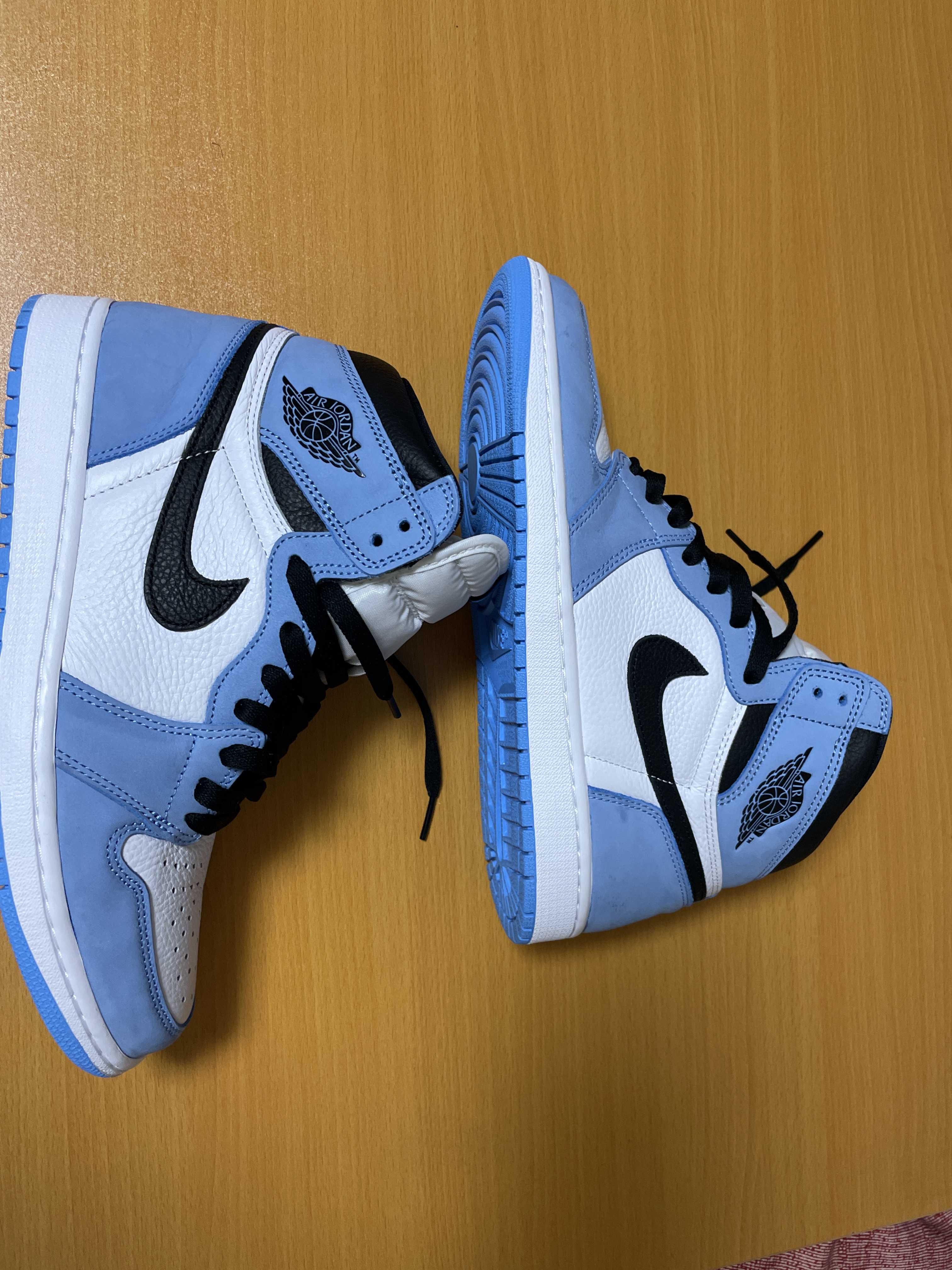 Nike Air Jordan 1 High OG "University Blue"