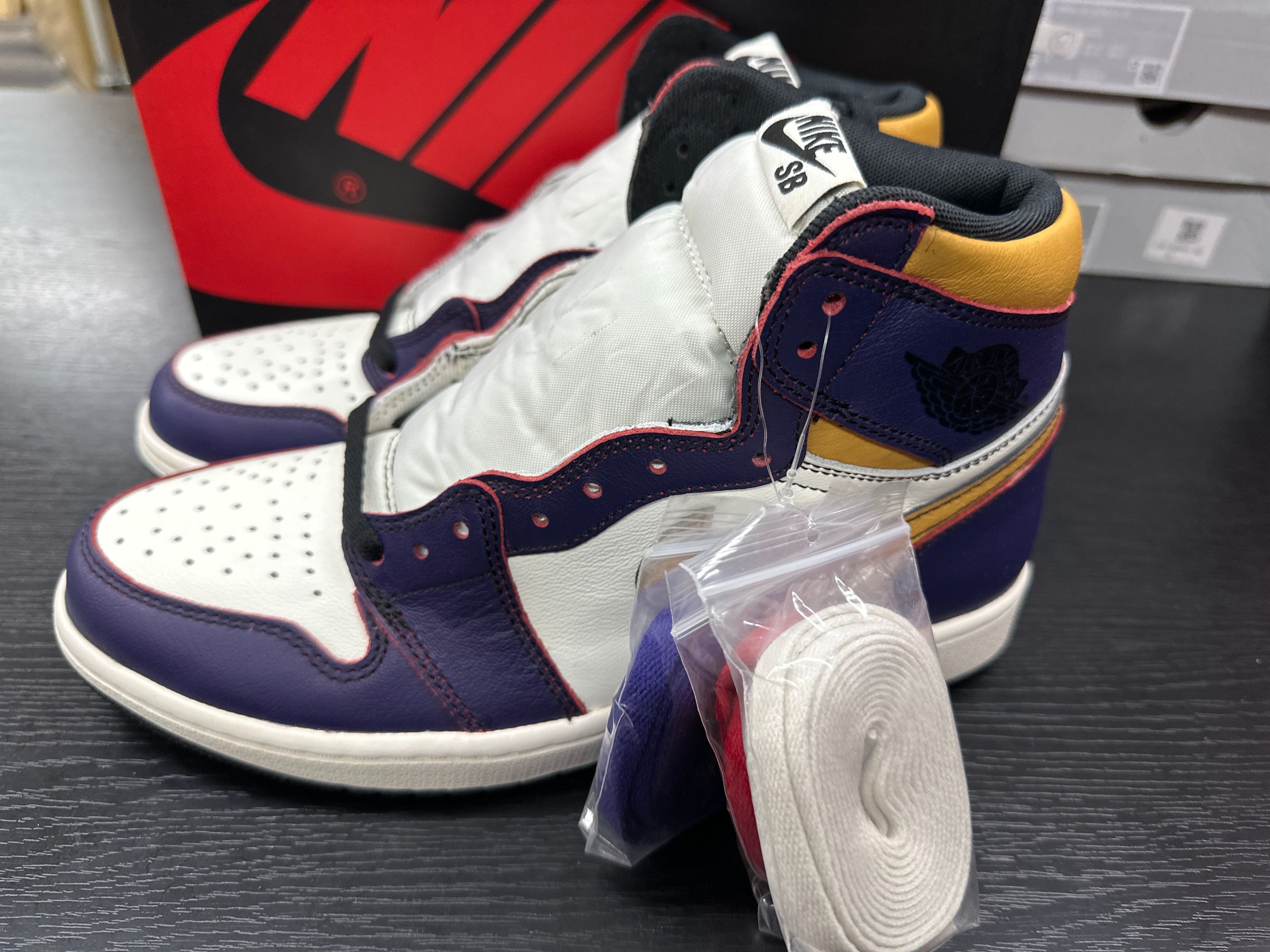 Nike SB × Air Jordan 1 Retro High "La To Chicago"  