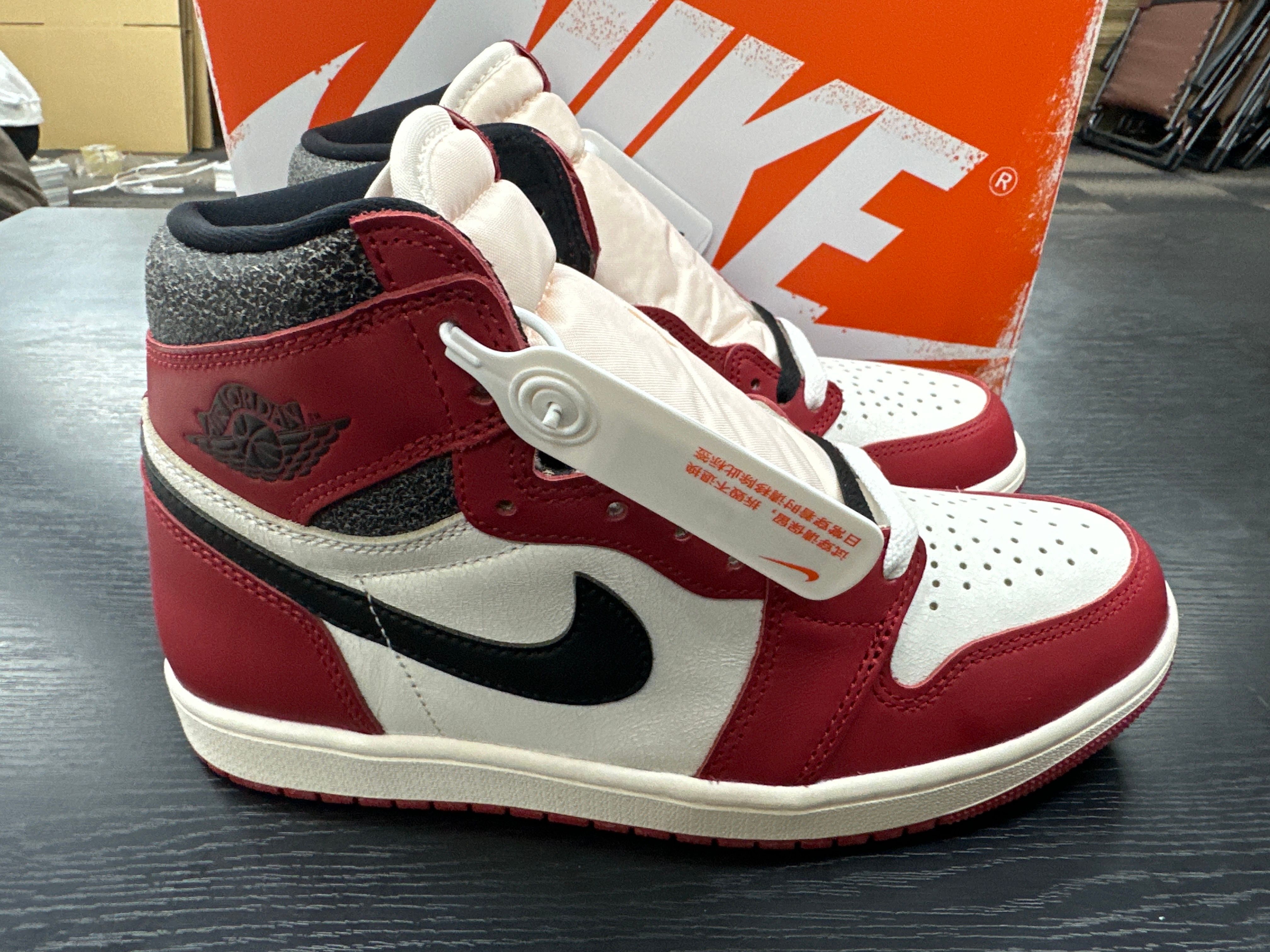 Nike Air Jordan 1 High OG "Lost & Found/Chicago"