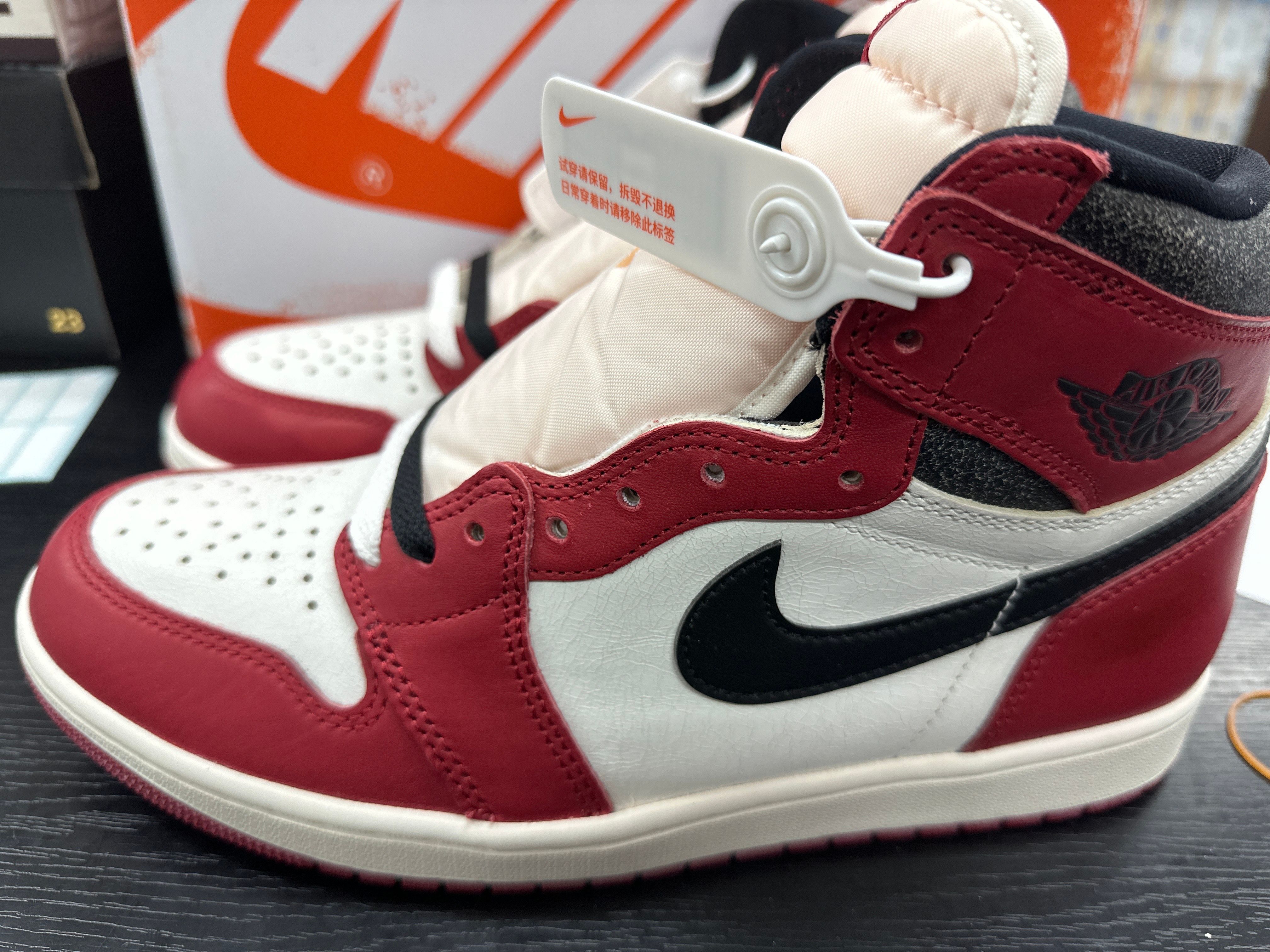 Nike Air Jordan 1 High OG "Lost & Found/Chicago"