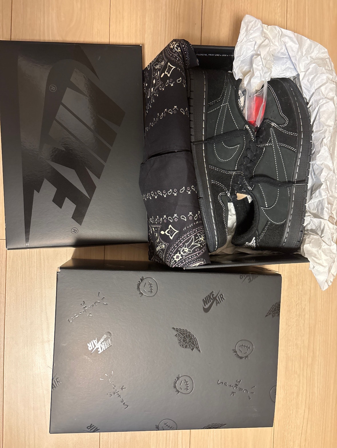 Travis Scott × Nike Air Jordan 1 Low OG SP "Black Phantom"