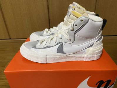 sacai × NIKE BLAZER MID "WHITE/WOLF GREY"