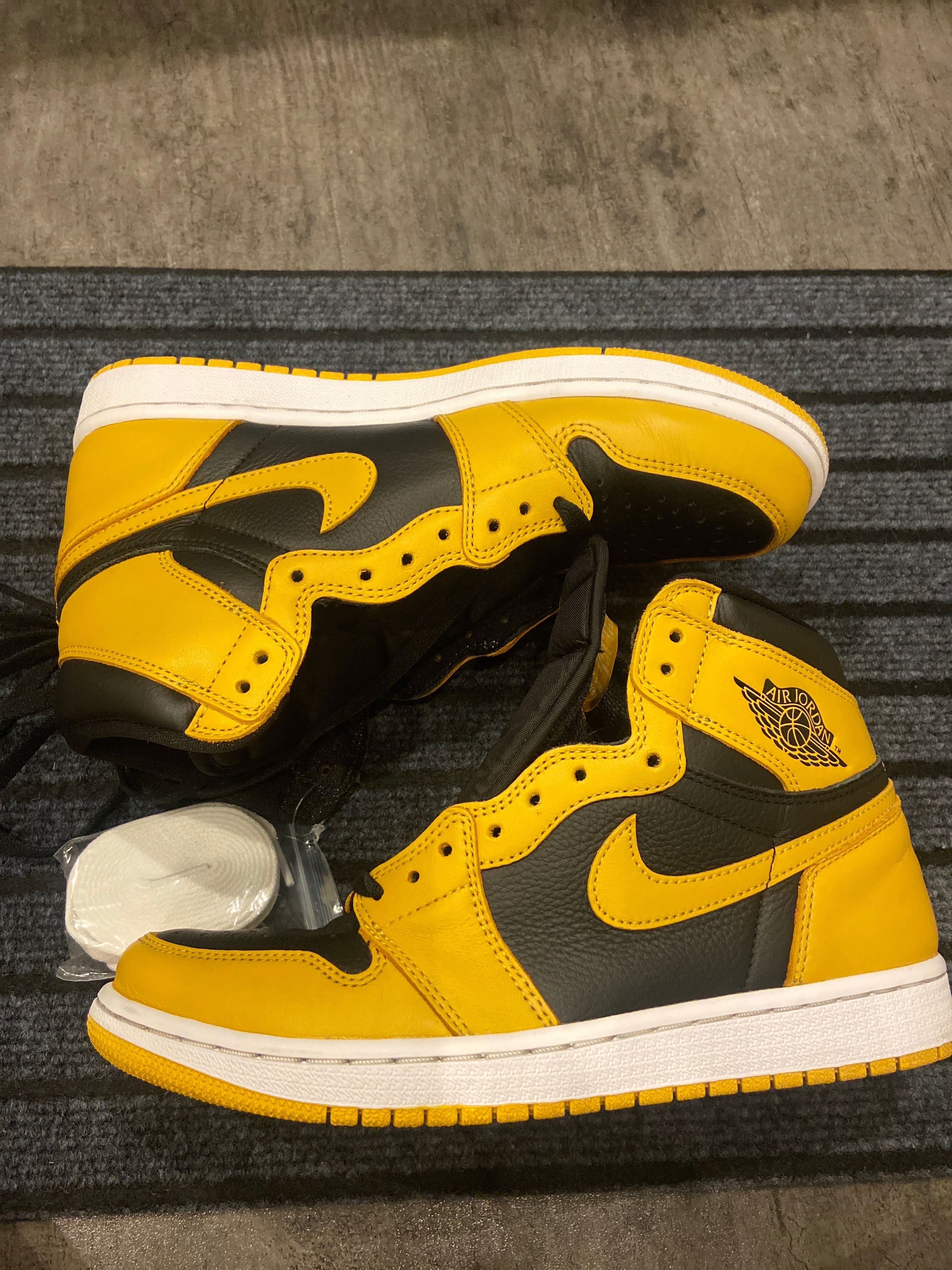 Nike Air Jordan 1 High OG "Pollen" 