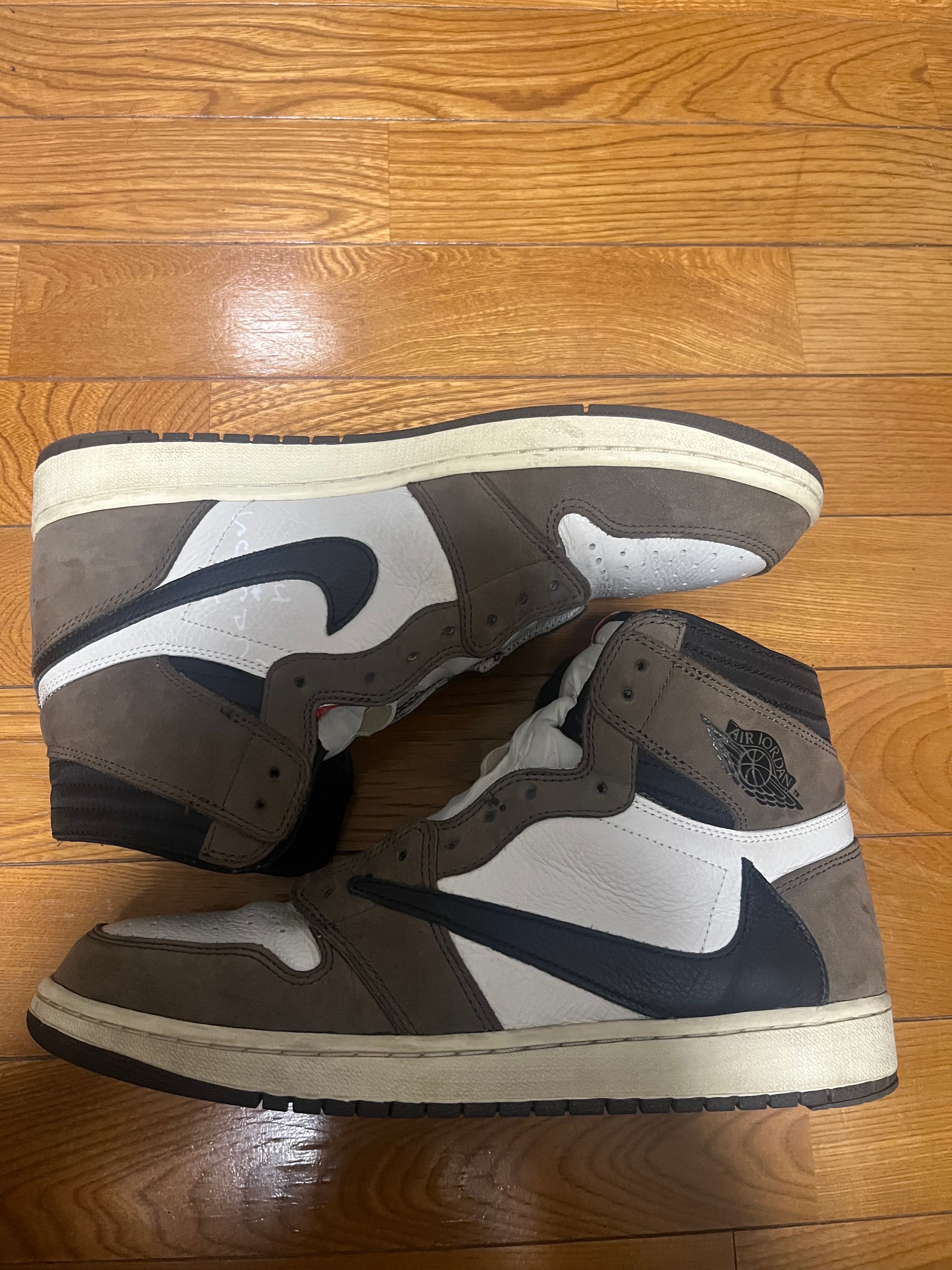 Travis Scott × Nike Air Jordan 1 Retro High OG TS SP "Sail/Dark Mocha"