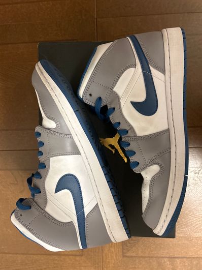 Nike Air Jordan 1 Mid "True Blue"