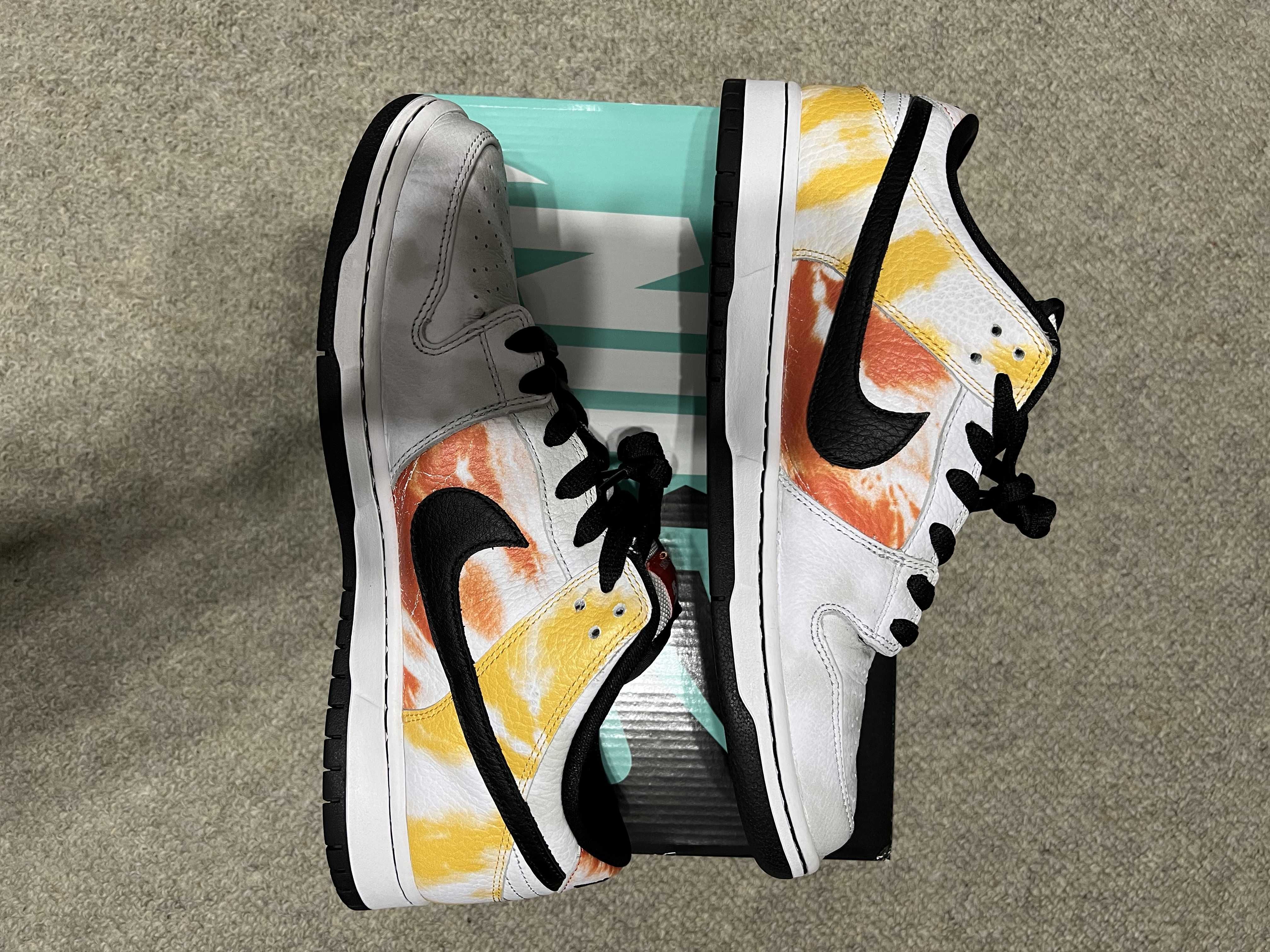 Nike SB Dunk Low "Raygun Tie-Dye/White"