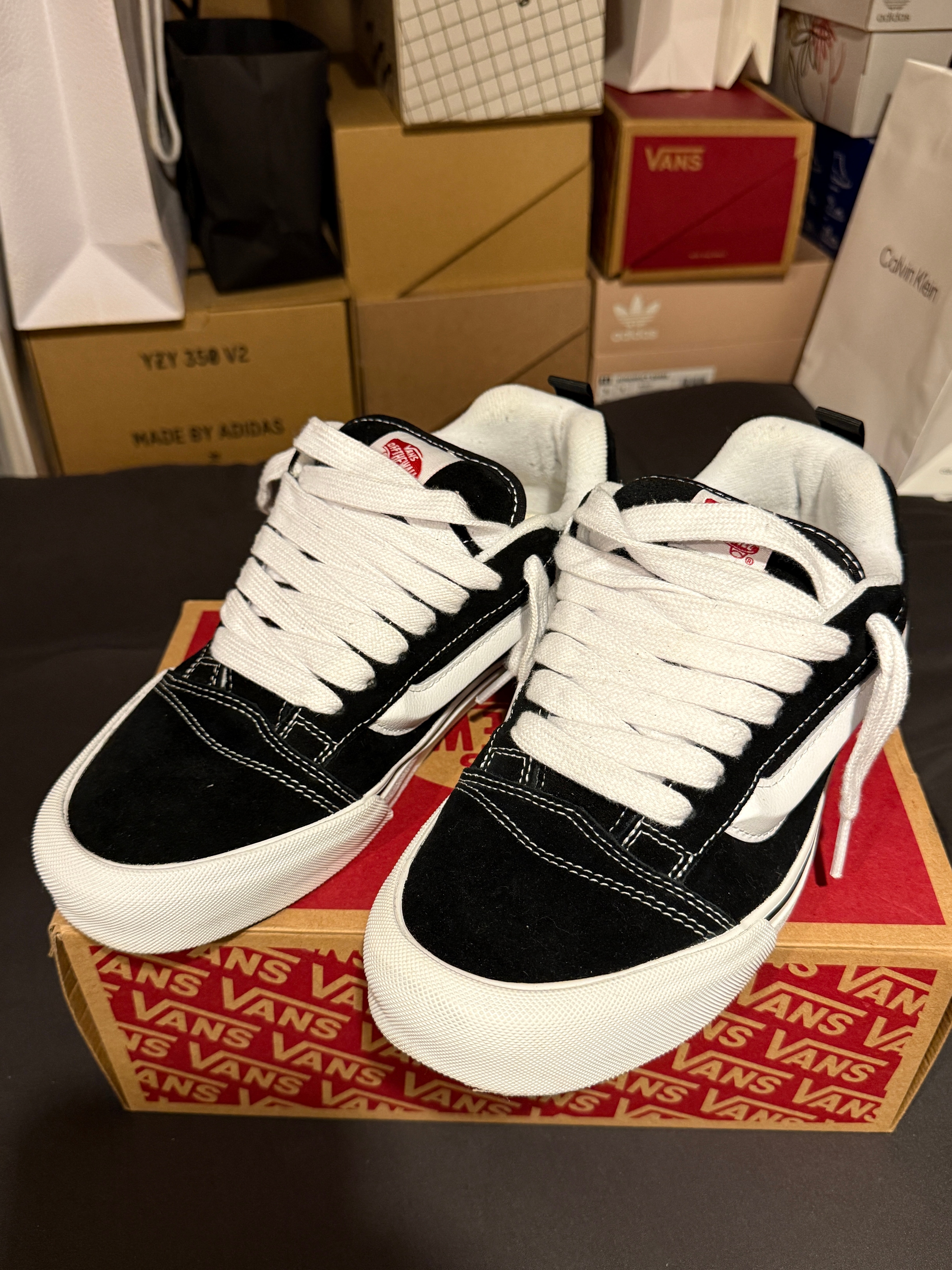 Vans Knu Skool Suede "Black/White"