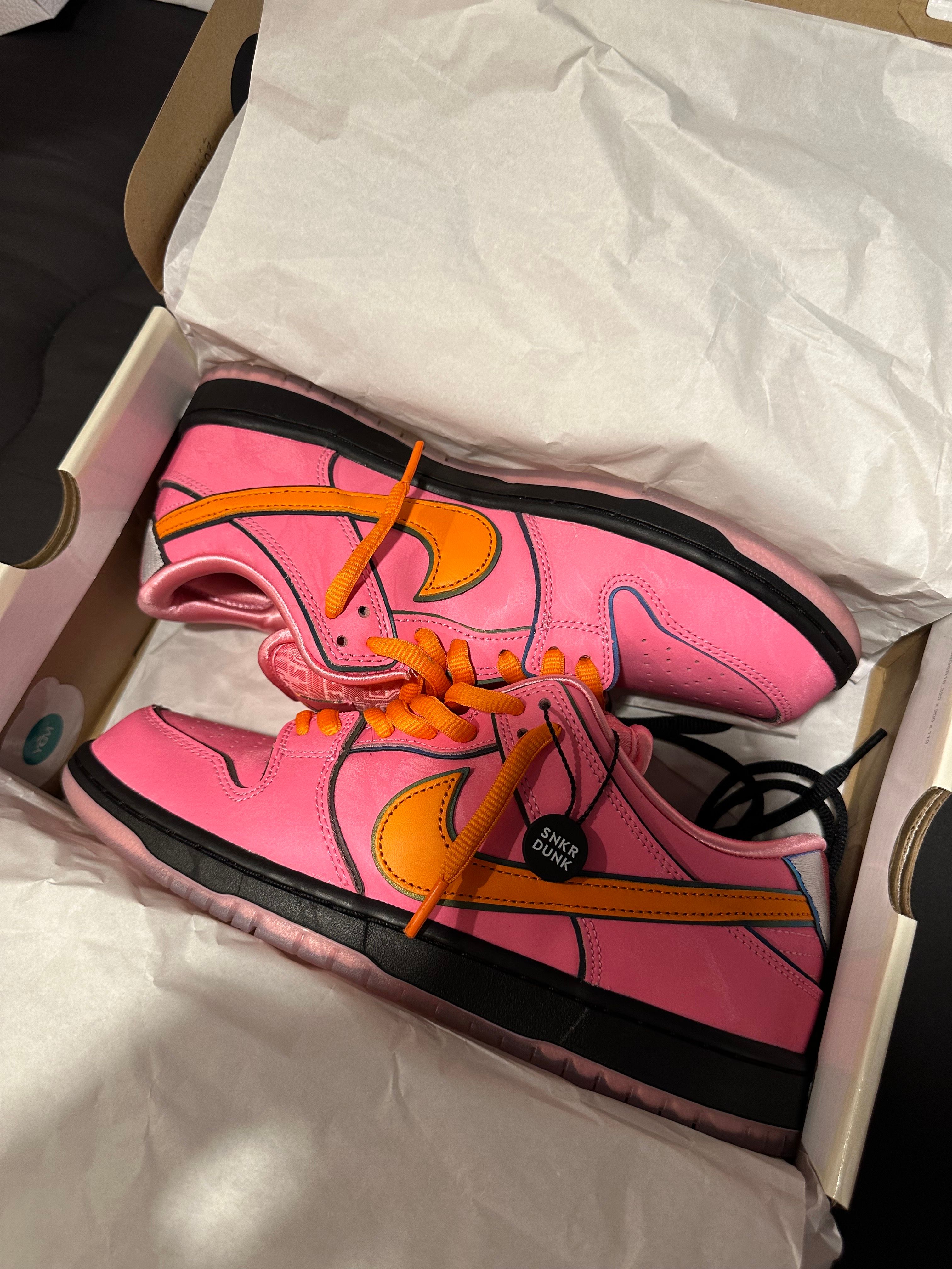 The Powerpuff Girls × Nike SB Dunk Low Pro QS "Blossom"