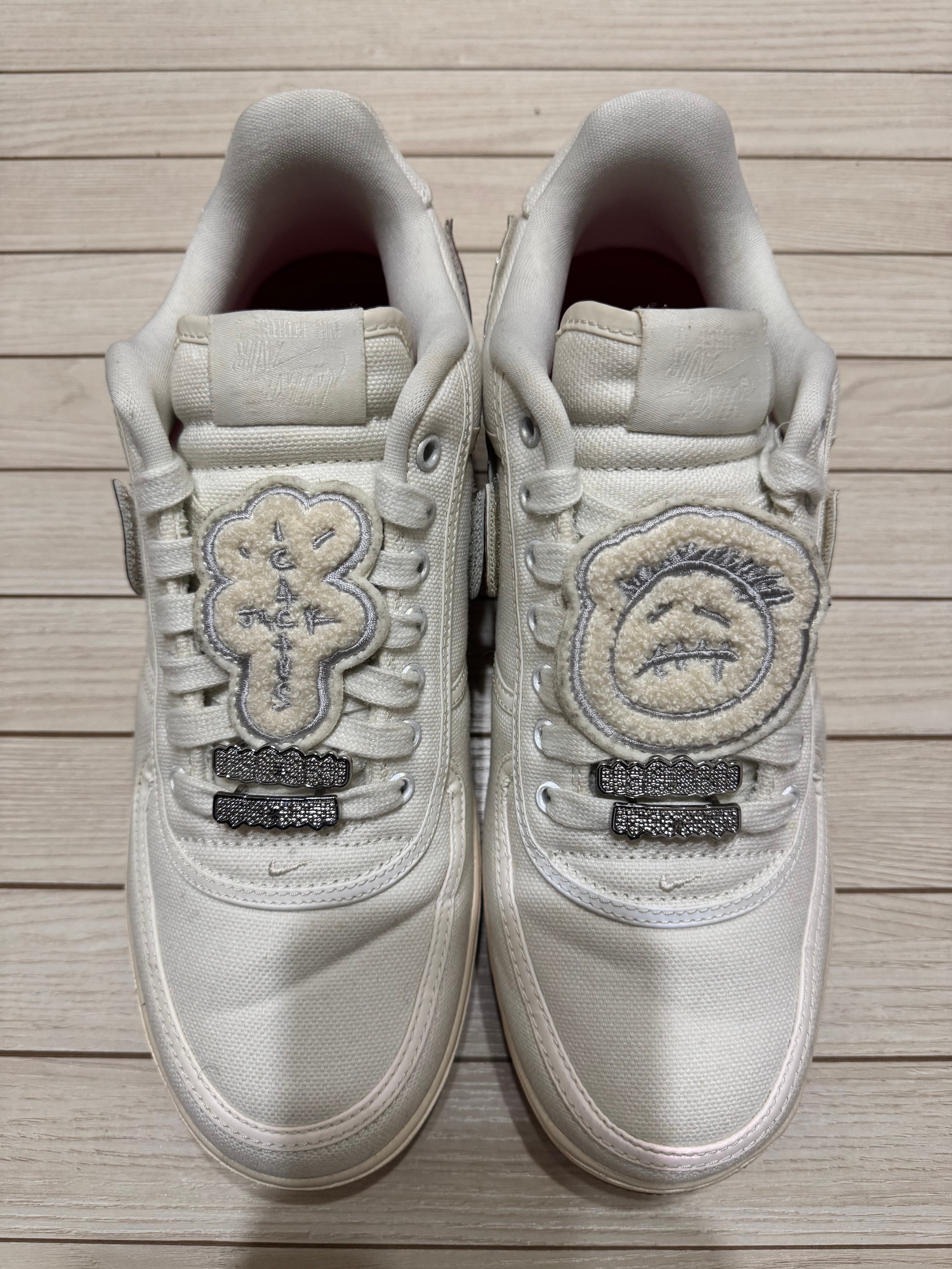 トラヴィススコット × ナイキ エアフォース1 ロー "セイル"