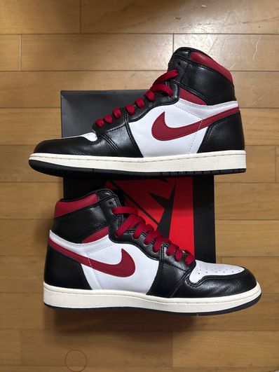 Nike Air Jordan 1 Retro High "Black/White/Sail/Gym Red"