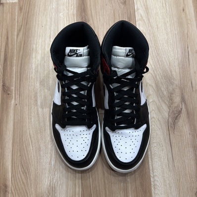 Nike Air Jordan 1 Retro High OG "Black Toe"