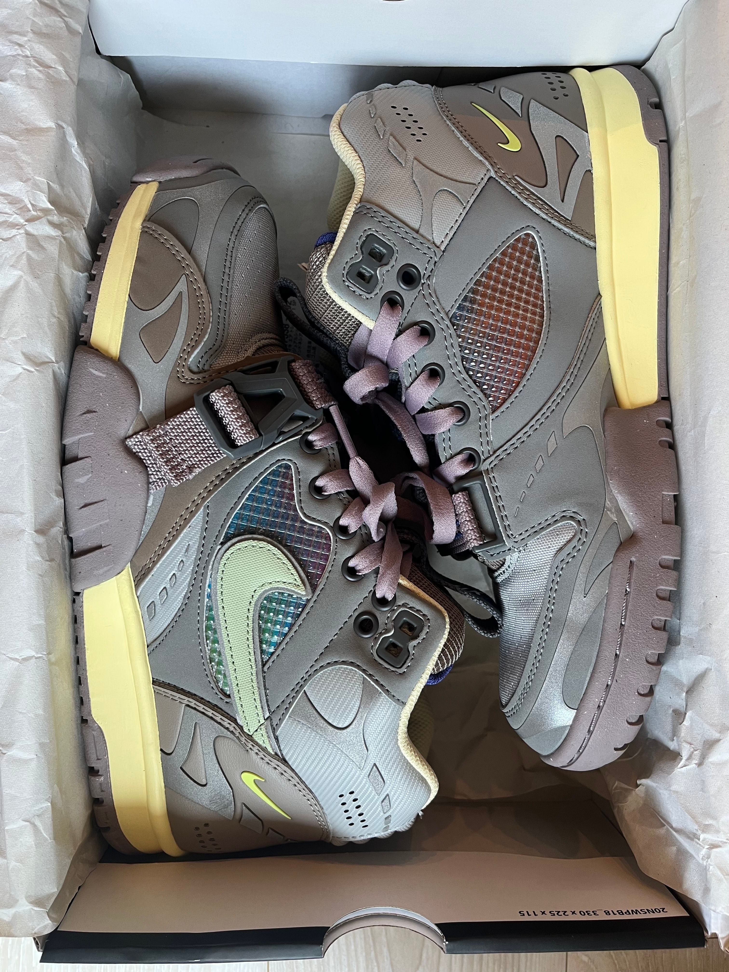 Nike Air Trainer 1 SP "Light Smoke Grey/Honeydew"