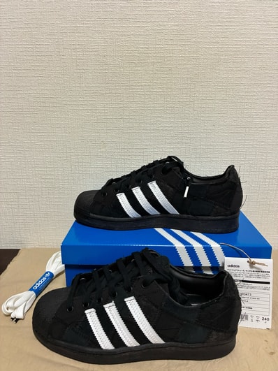 RECOUTURE × atmos × adidas Superstar "Black"
