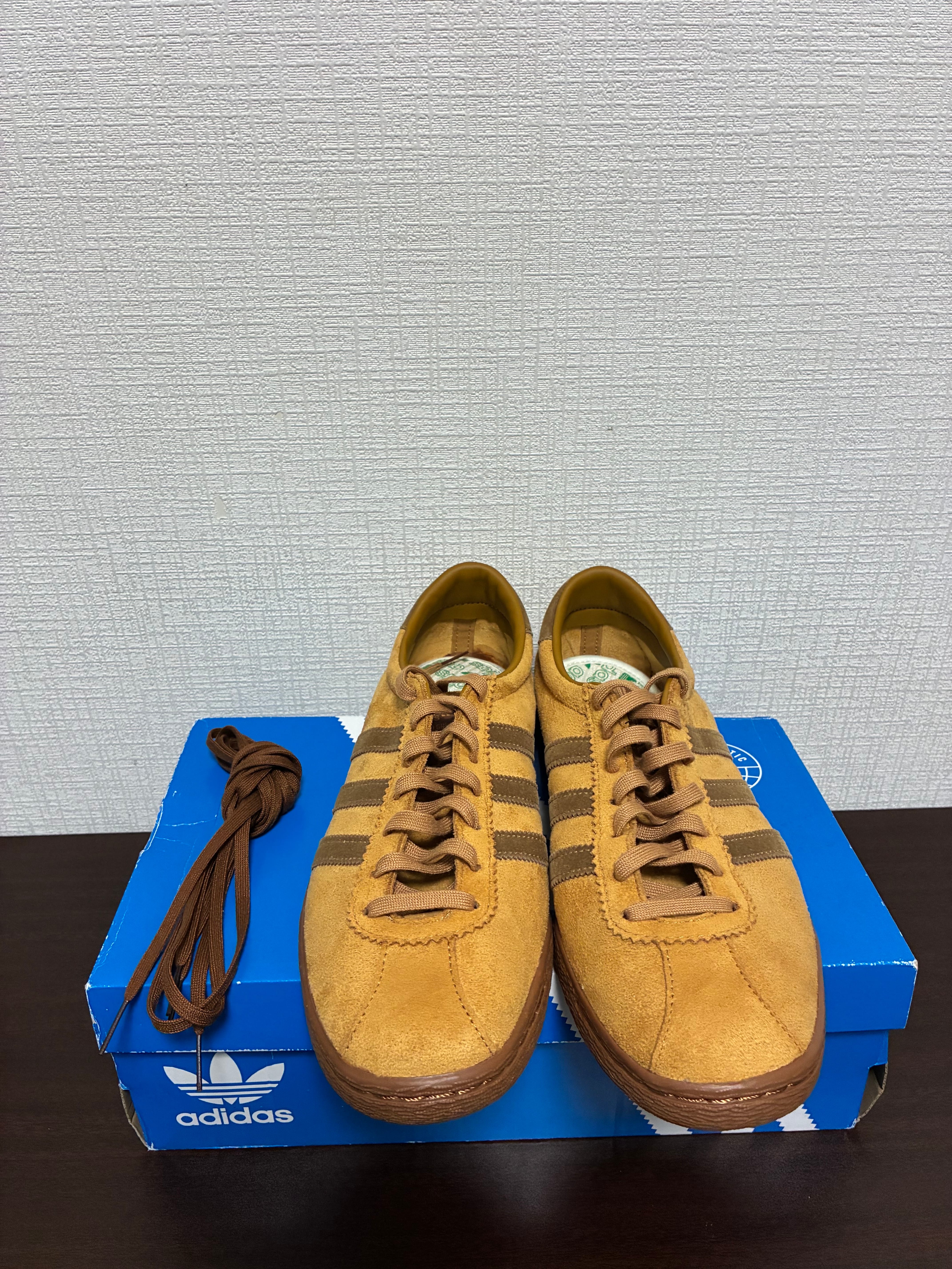 アディダス タバコ グルーエン "ワイルドブラウン"