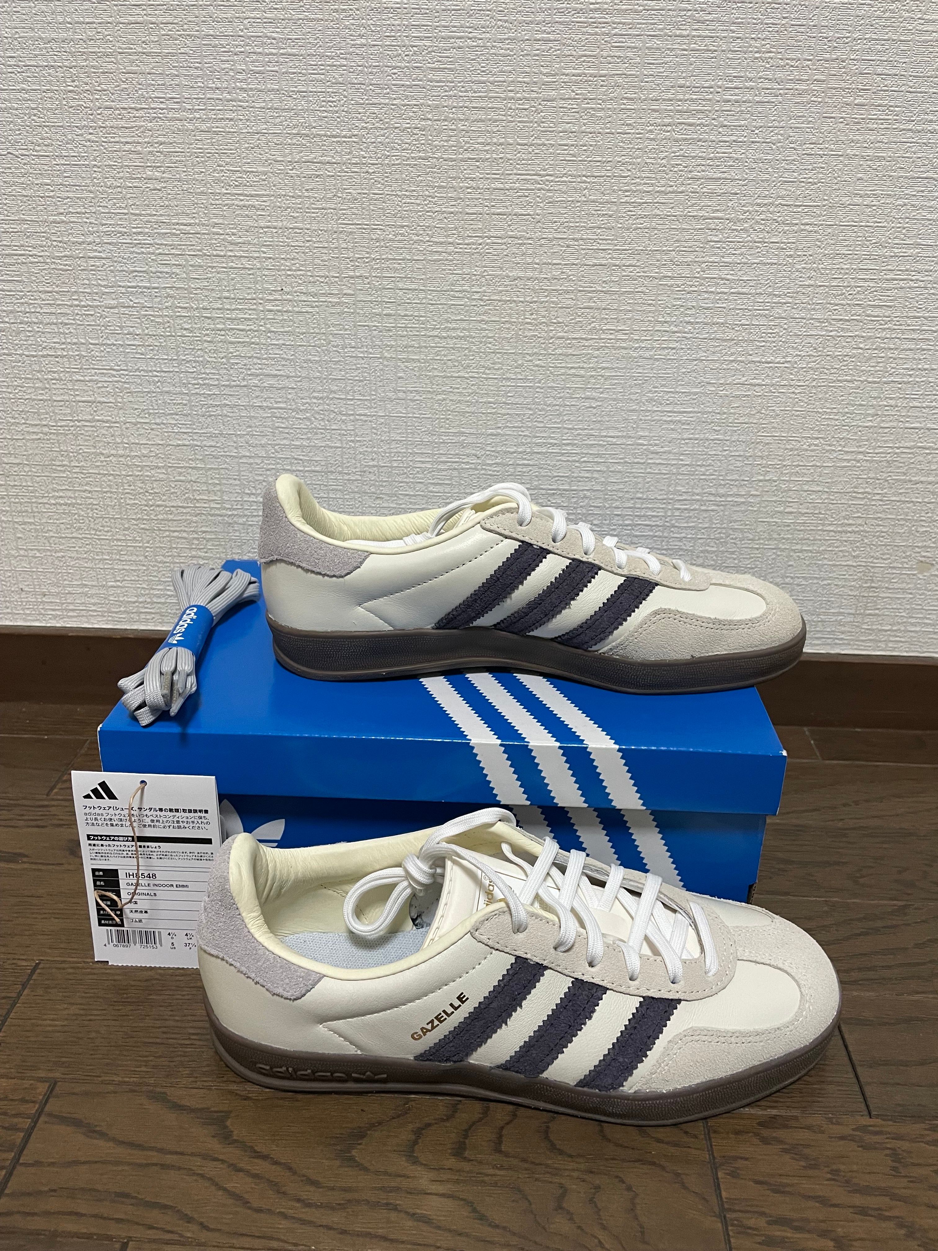 emmi Exclusive adidas Gazelle Indoor "Off White/Aurora Black/Gum"