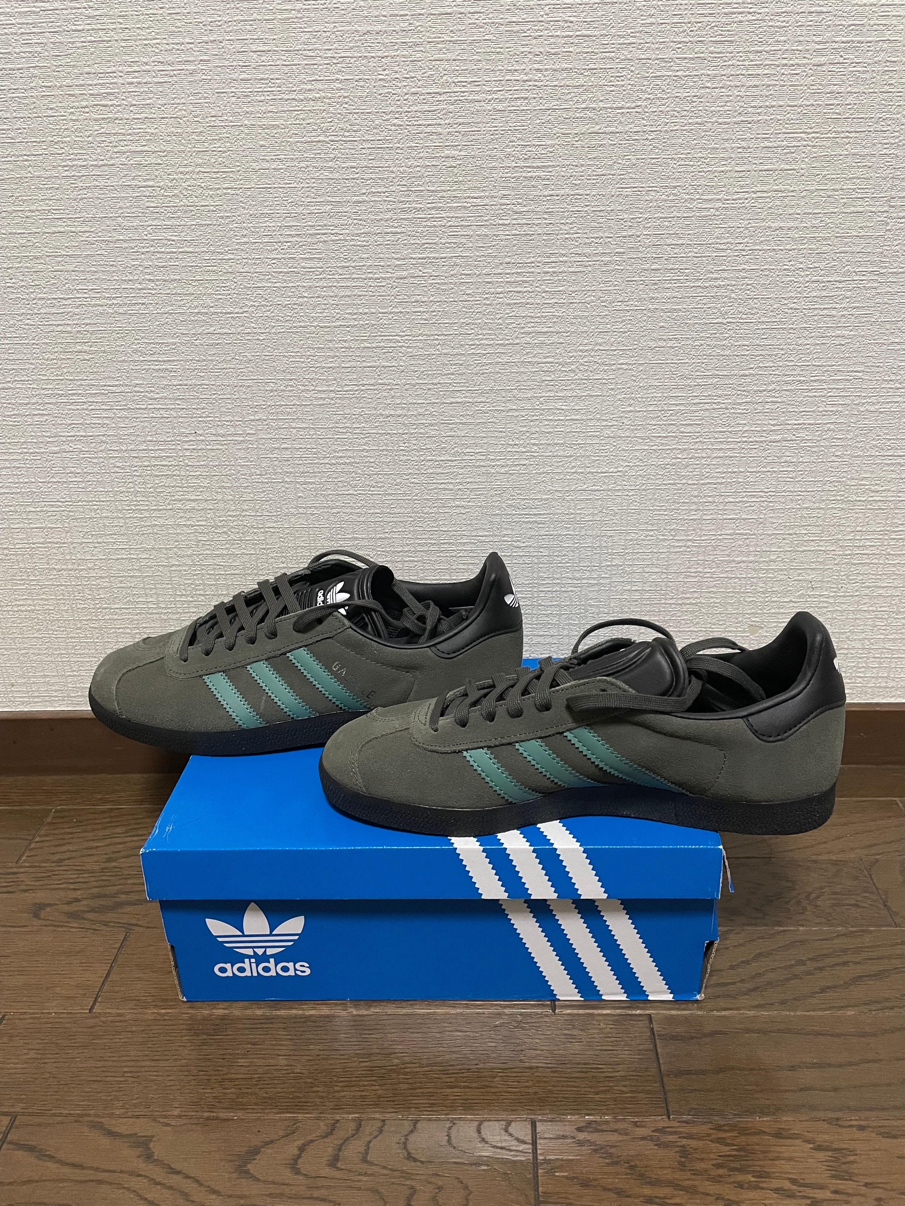 adidas Gazelle "Pantone/Core Black"