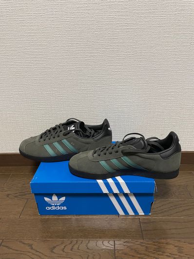 adidas Gazelle "Pantone/Core Black"