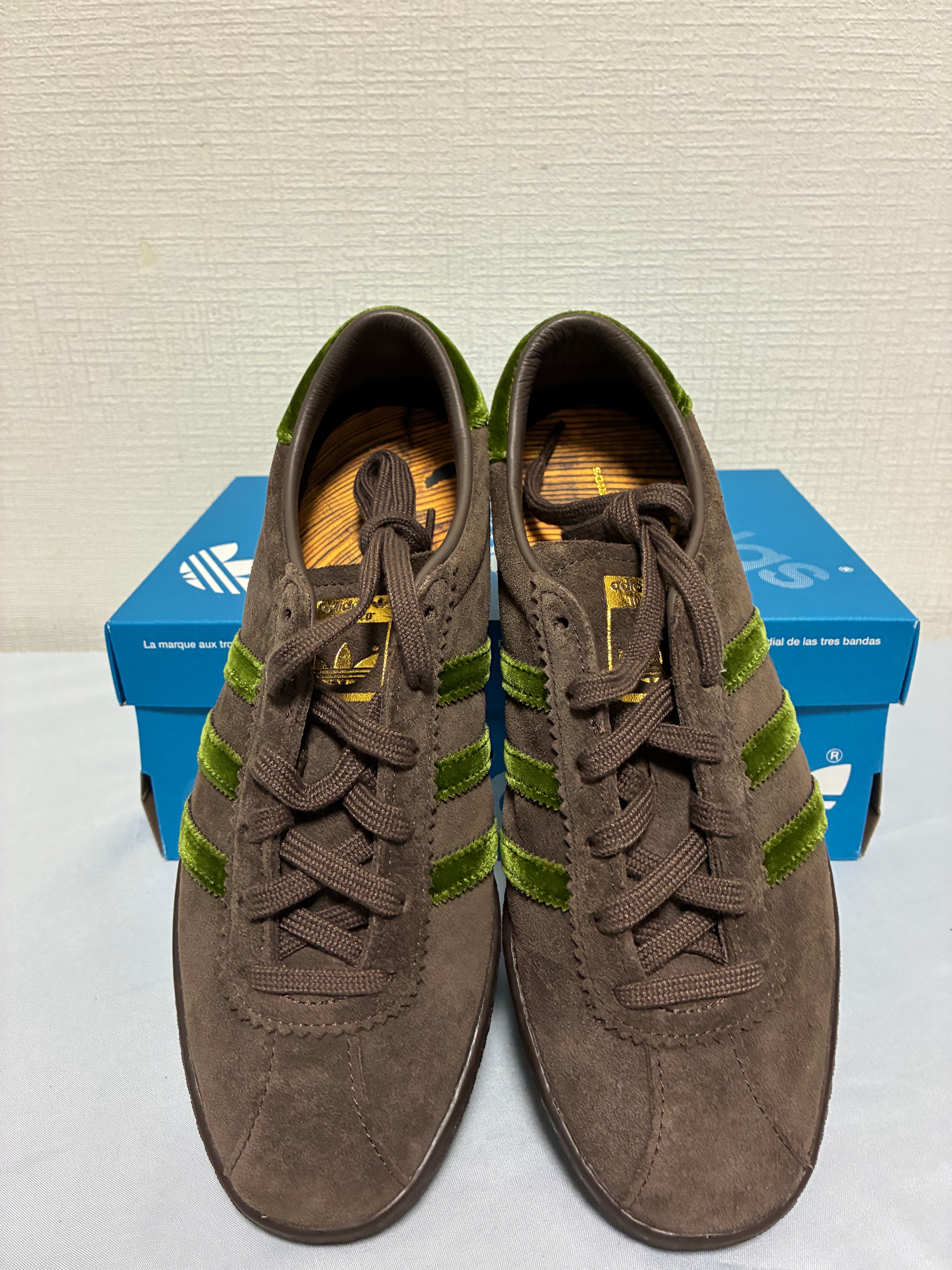 アトモス × アディダス タバコ "年輪"