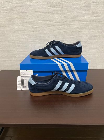 adidas Berlin "College Navy/Pantone/Off White" (2022)
