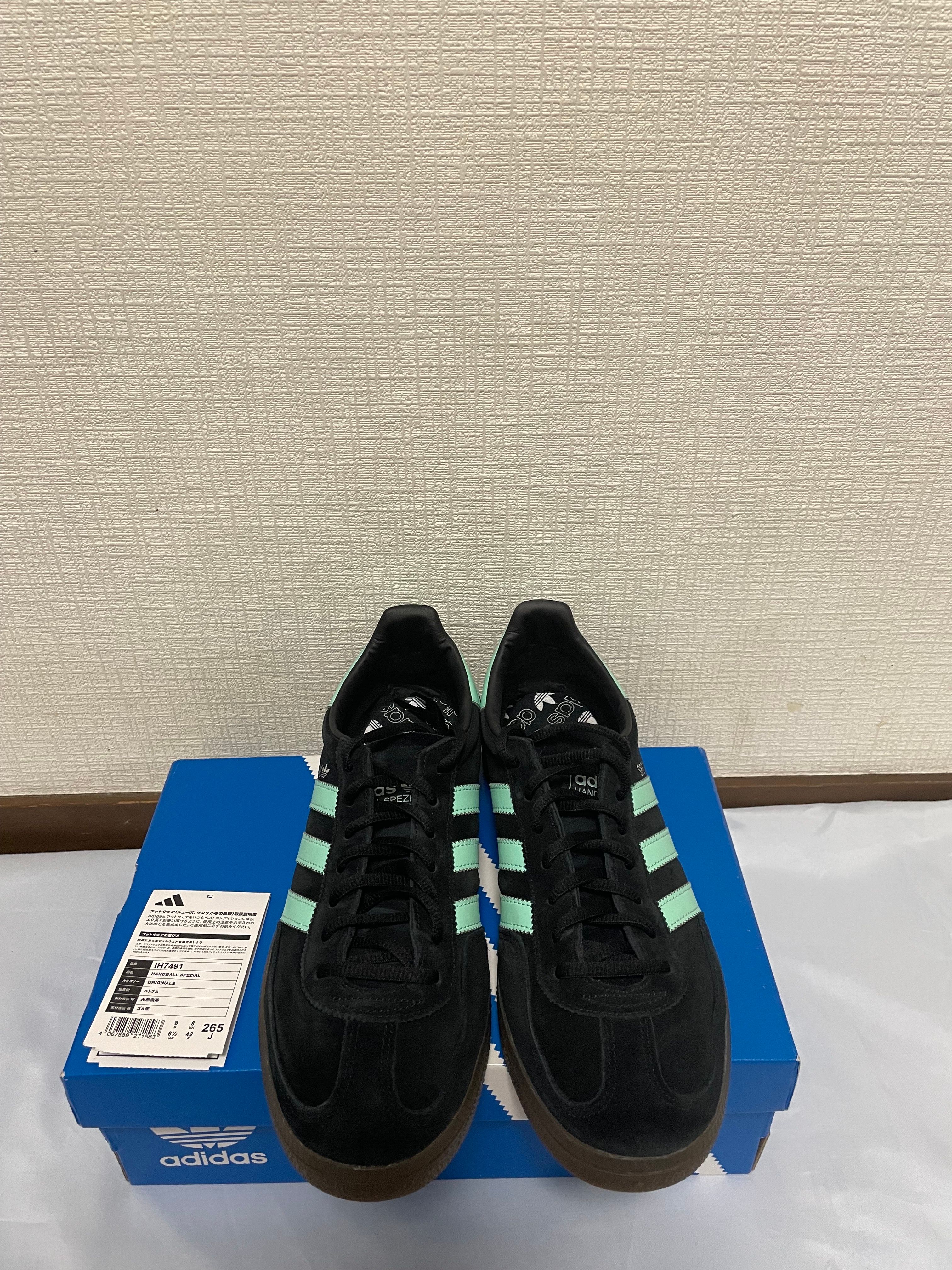 アディダス ハンドボール スペツィアル ""コアブラック/クリアミント/ガム"