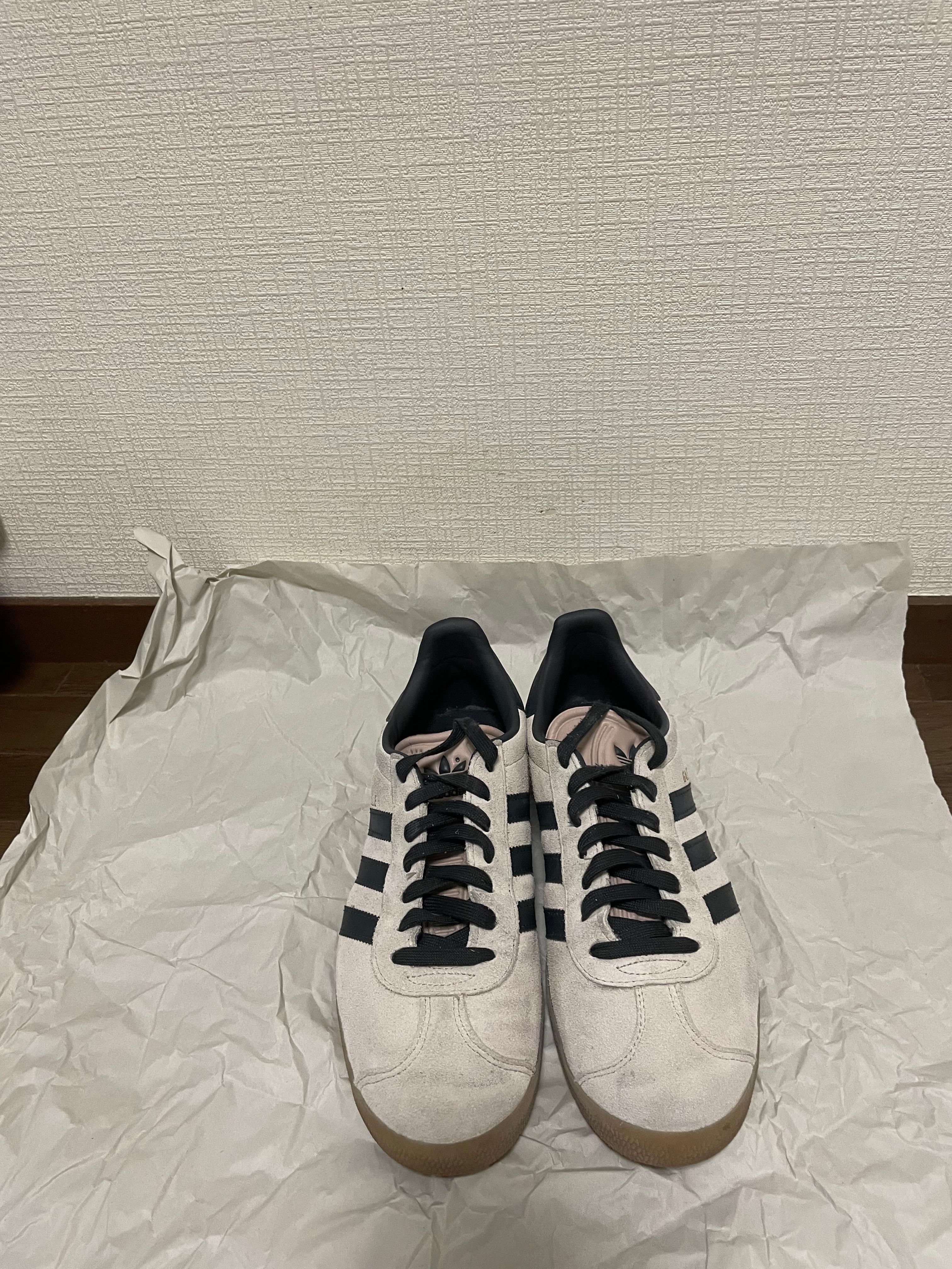 adidas Gazelle "Wonder Taupe/Night Indigo/Gum"