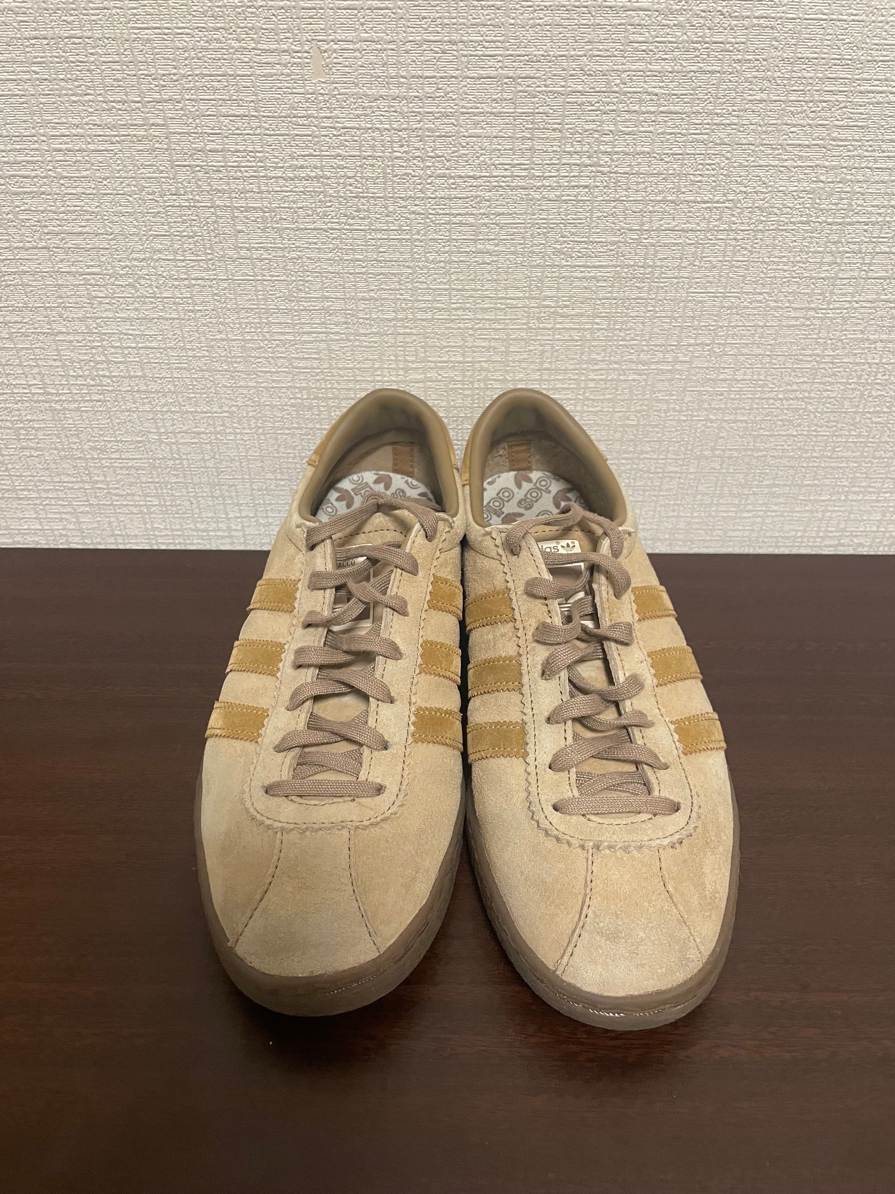 アディダス オリジナルス タバコ "パントーン/メサ/ガム"