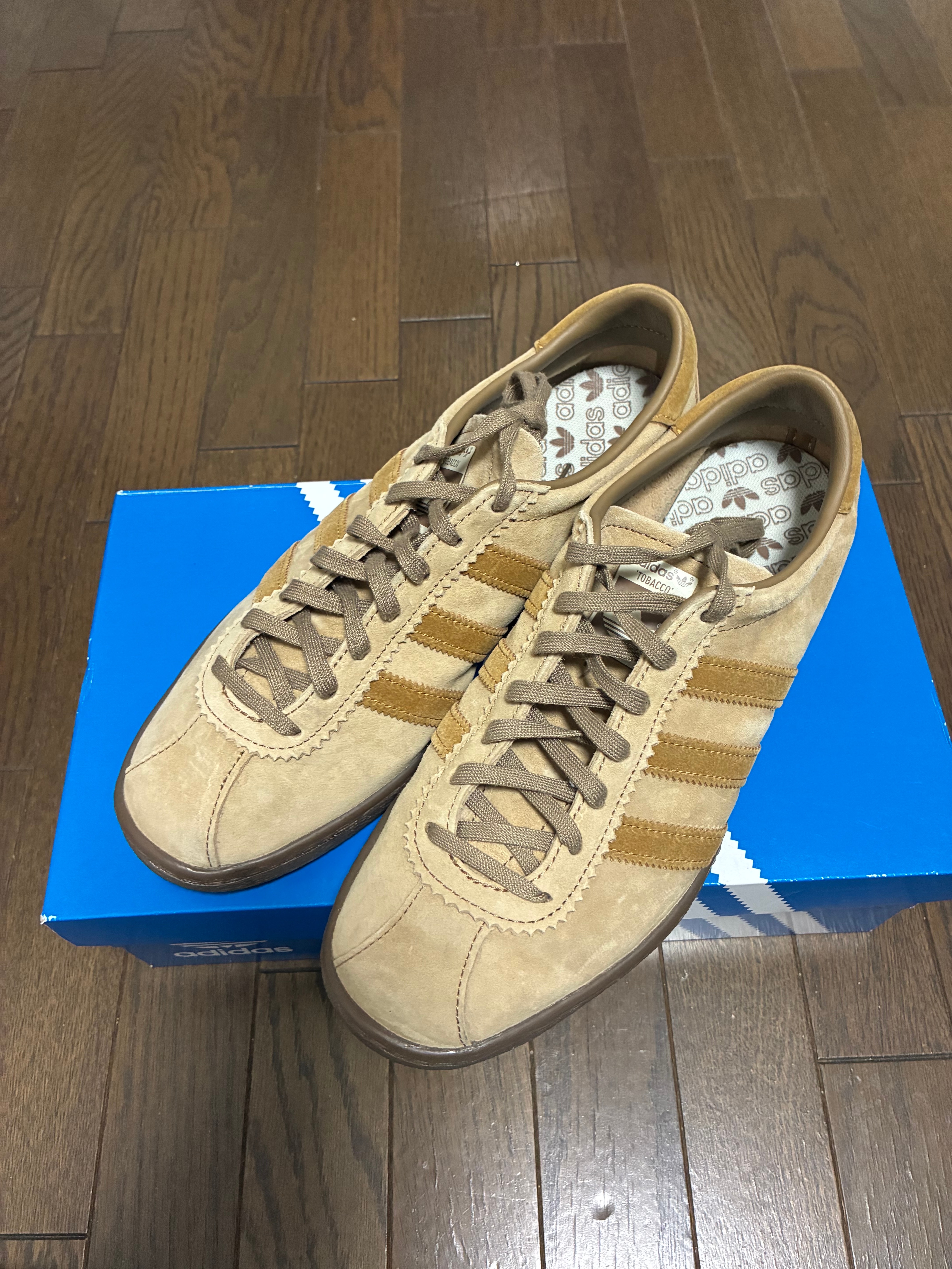 アディダス タバコ "パントーン/メサ/ガム"