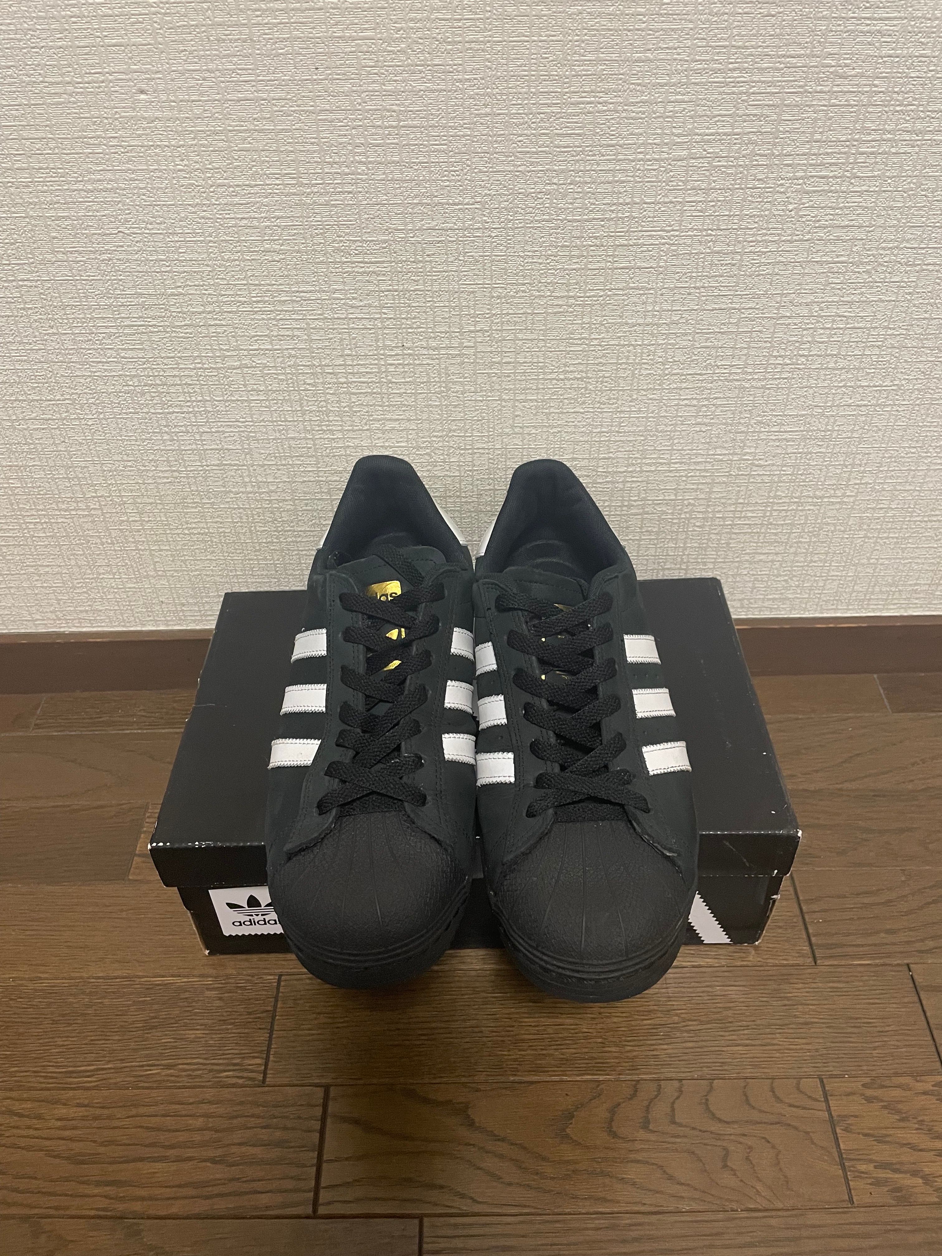 adidas Superstar "Black"