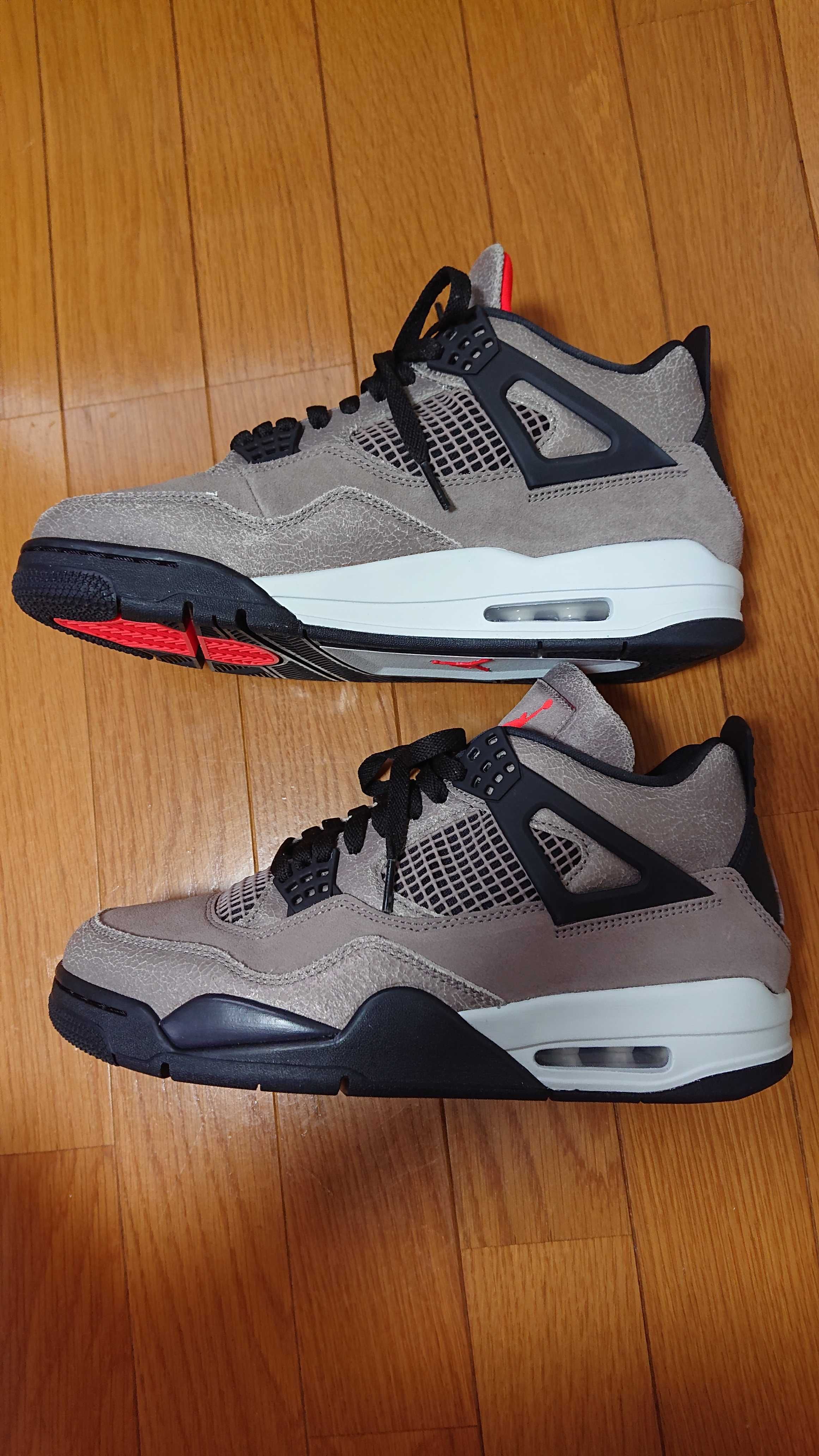 Nike Air Jordan 4 "Taupe Haze"