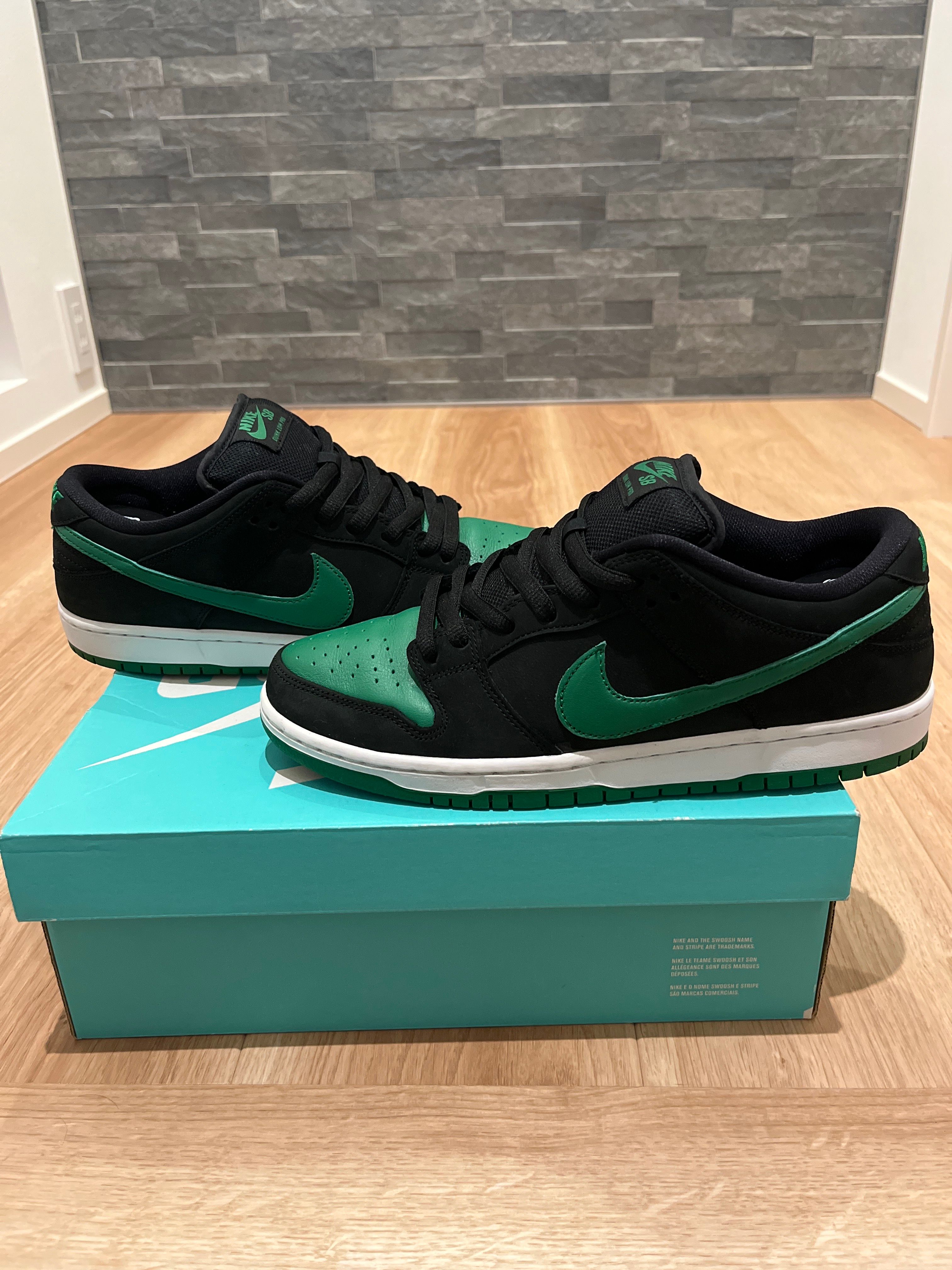 Nike SB Dunk Low PRO "Black/Pine Green"