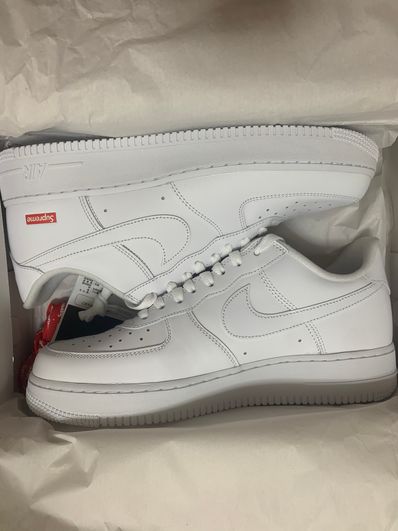 Supreme × Nike Air Force 1 Low "White"