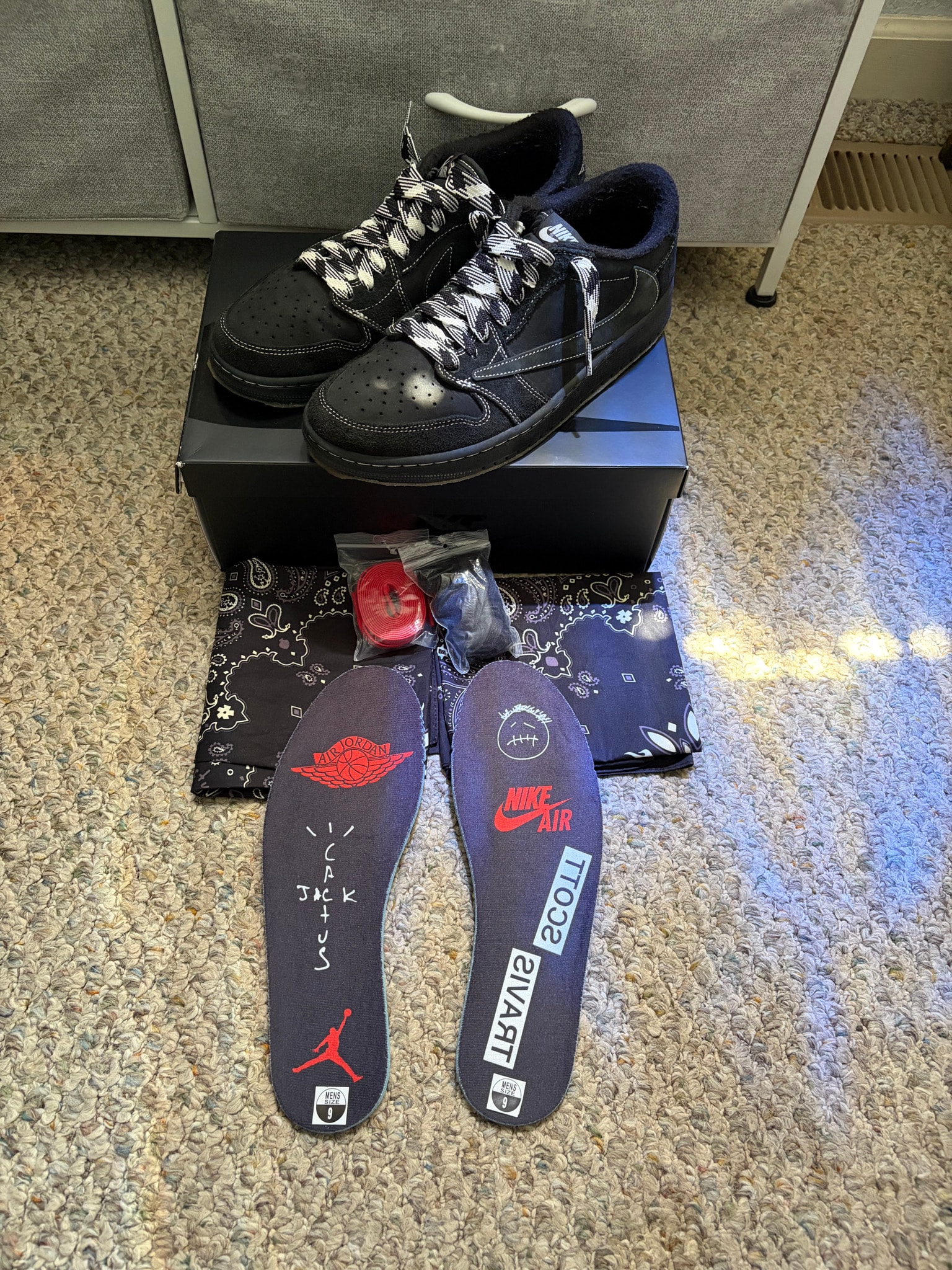 Travis Scott × Nike Air Jordan 1 Low OG SP "Black Phantom"