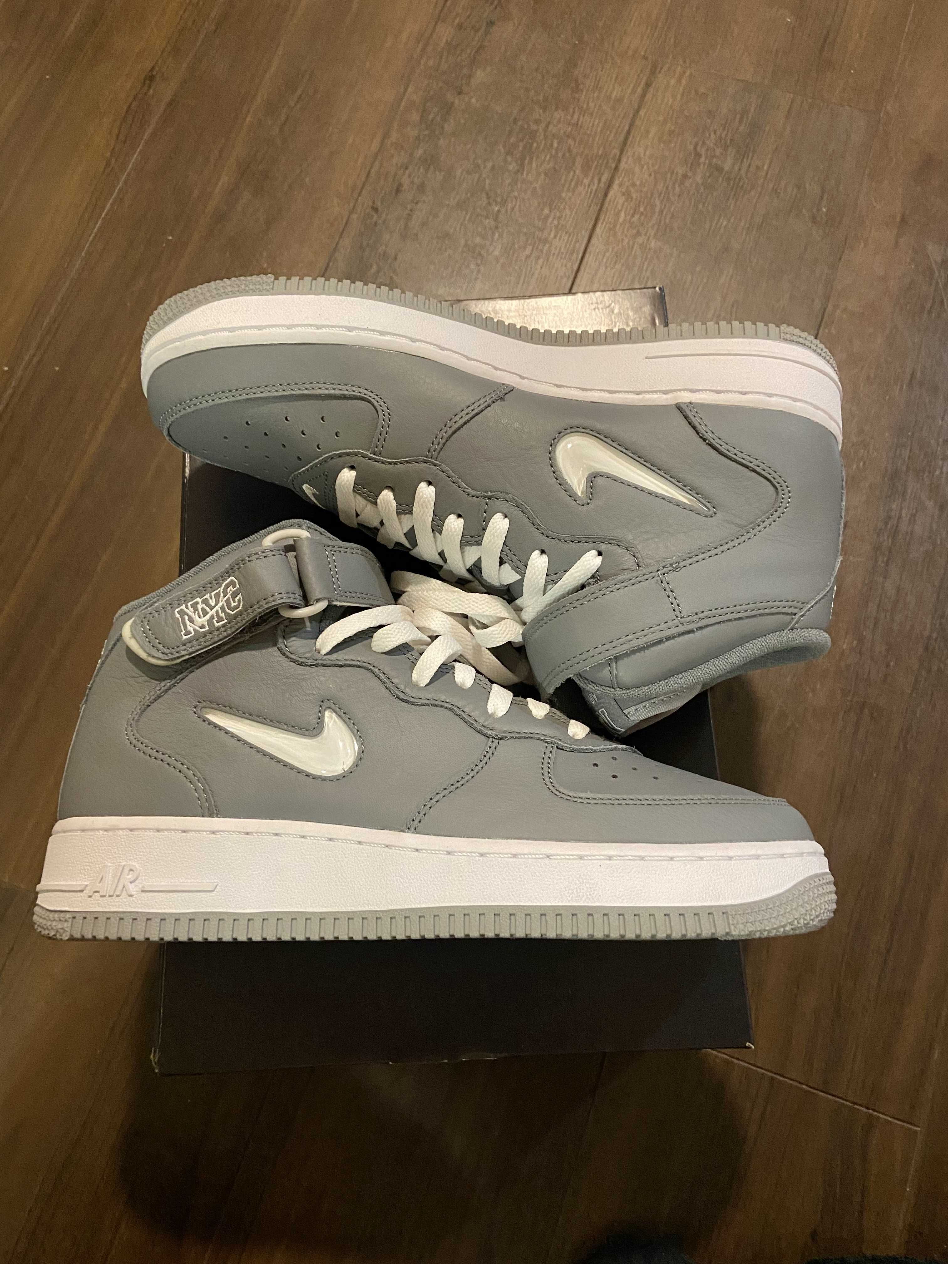 Nike Air Force 1 Mid NYC "Cool Grey"