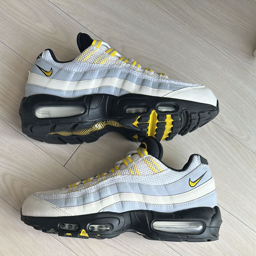 Nike Air Max 95 Essential "White/Tour Yellow/Black/Wolf Grey"