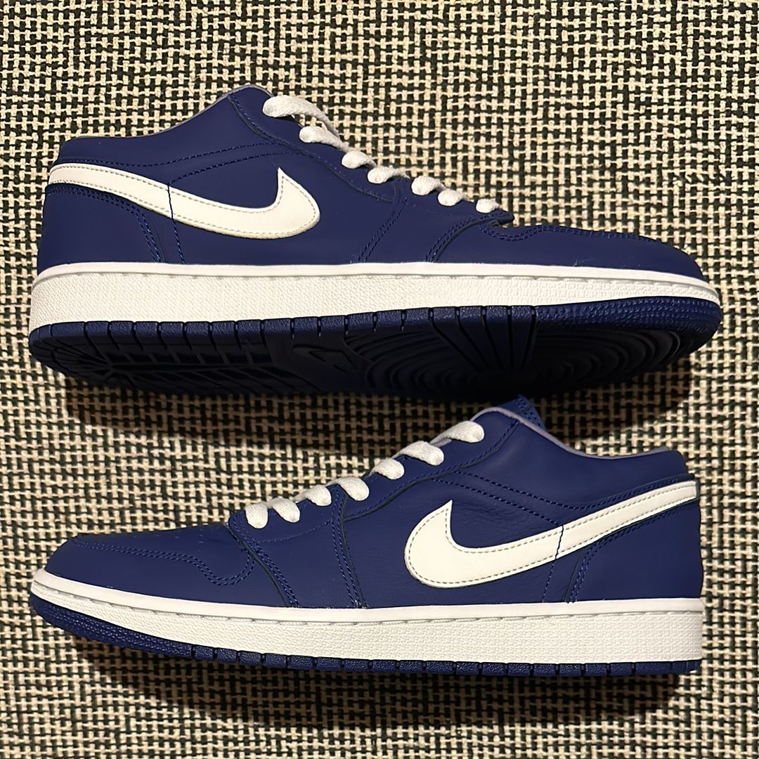 NIKE Women's AIR JORDAN 1 LOW SE "DEEP ROYAL BLUE"