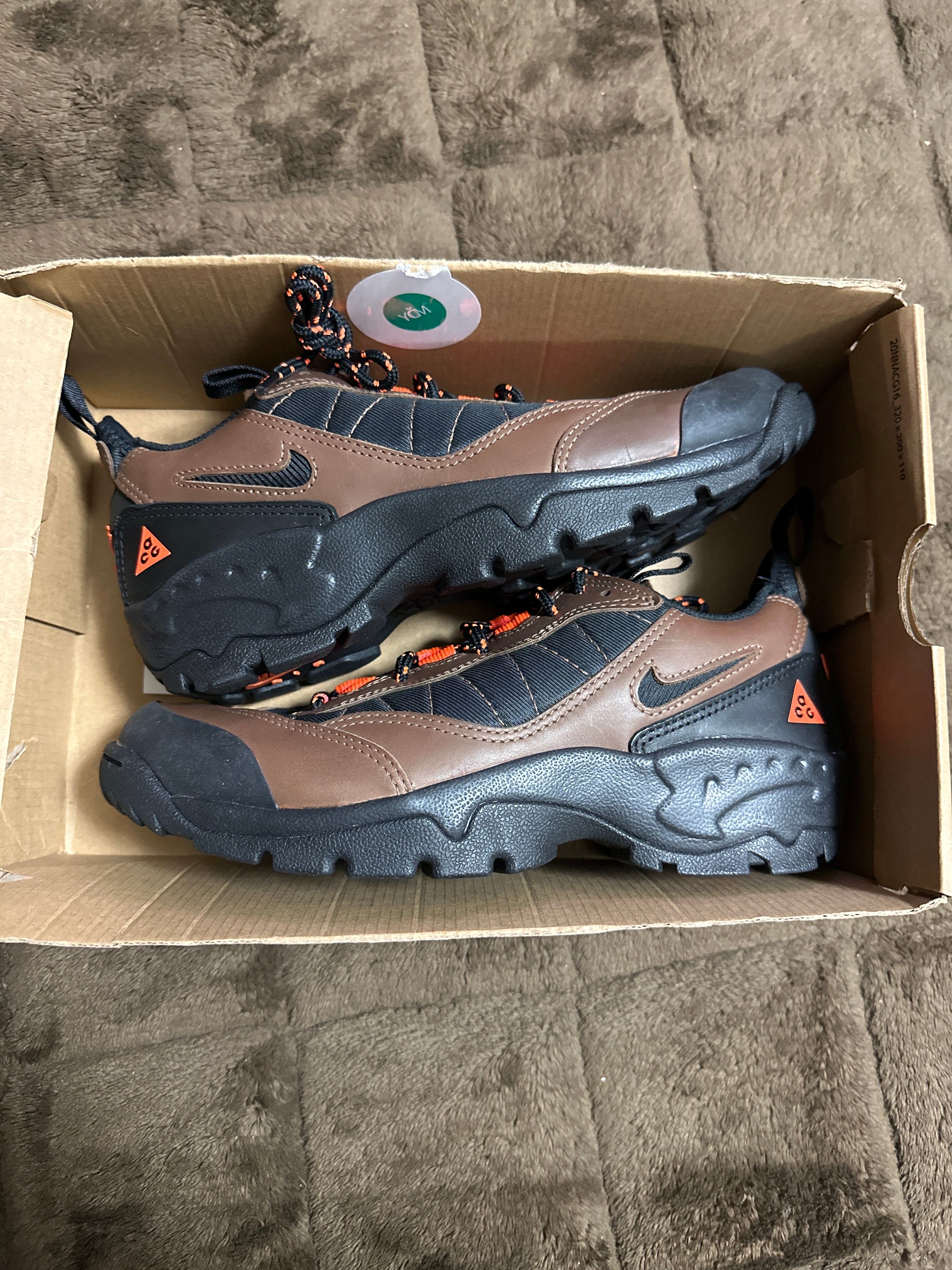 Nike ACG Air Mada "Bison"