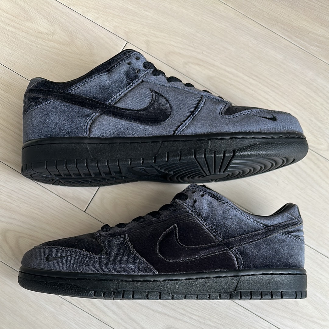 Dover Street Market × Nike Dunk Low "Triple Black"