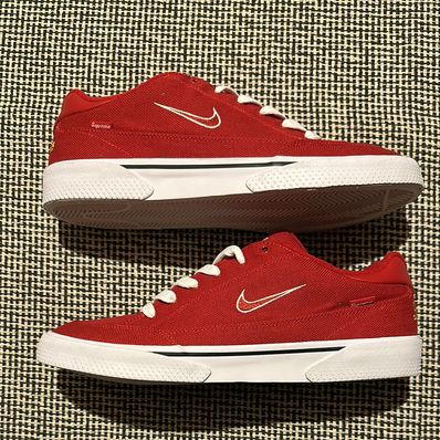 Supreme × Nike SB GTS "Red"