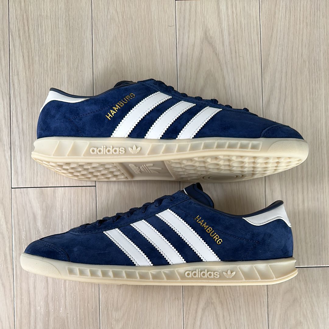 アディダス オリジナルス ハンブルグ "テックインディゴ"