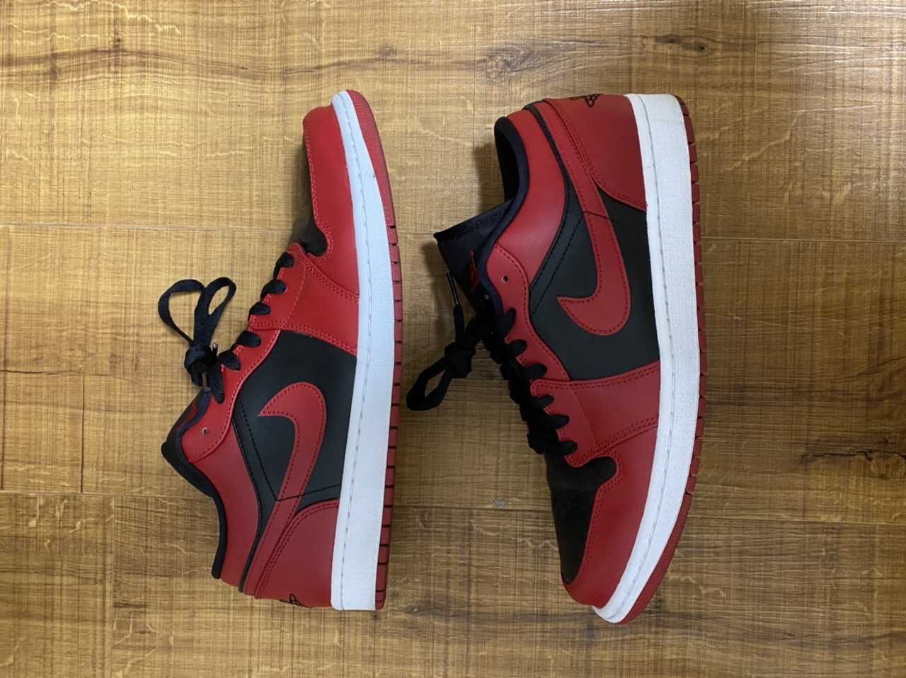Nike Air Jordan 1 Low "Varsity Red"